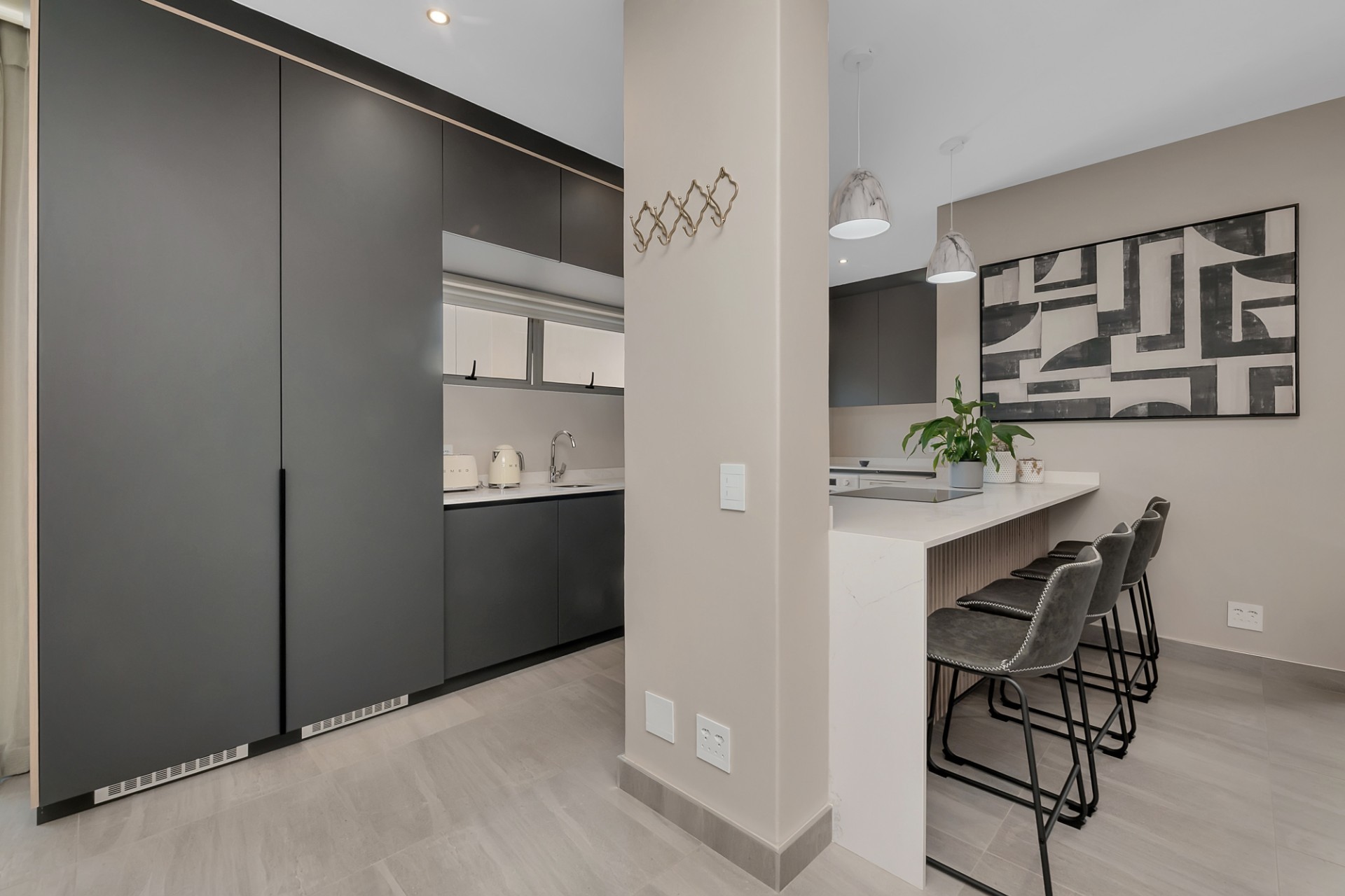 Luxury Fully Furnished 3-Bedroom 3,5 Bath Home