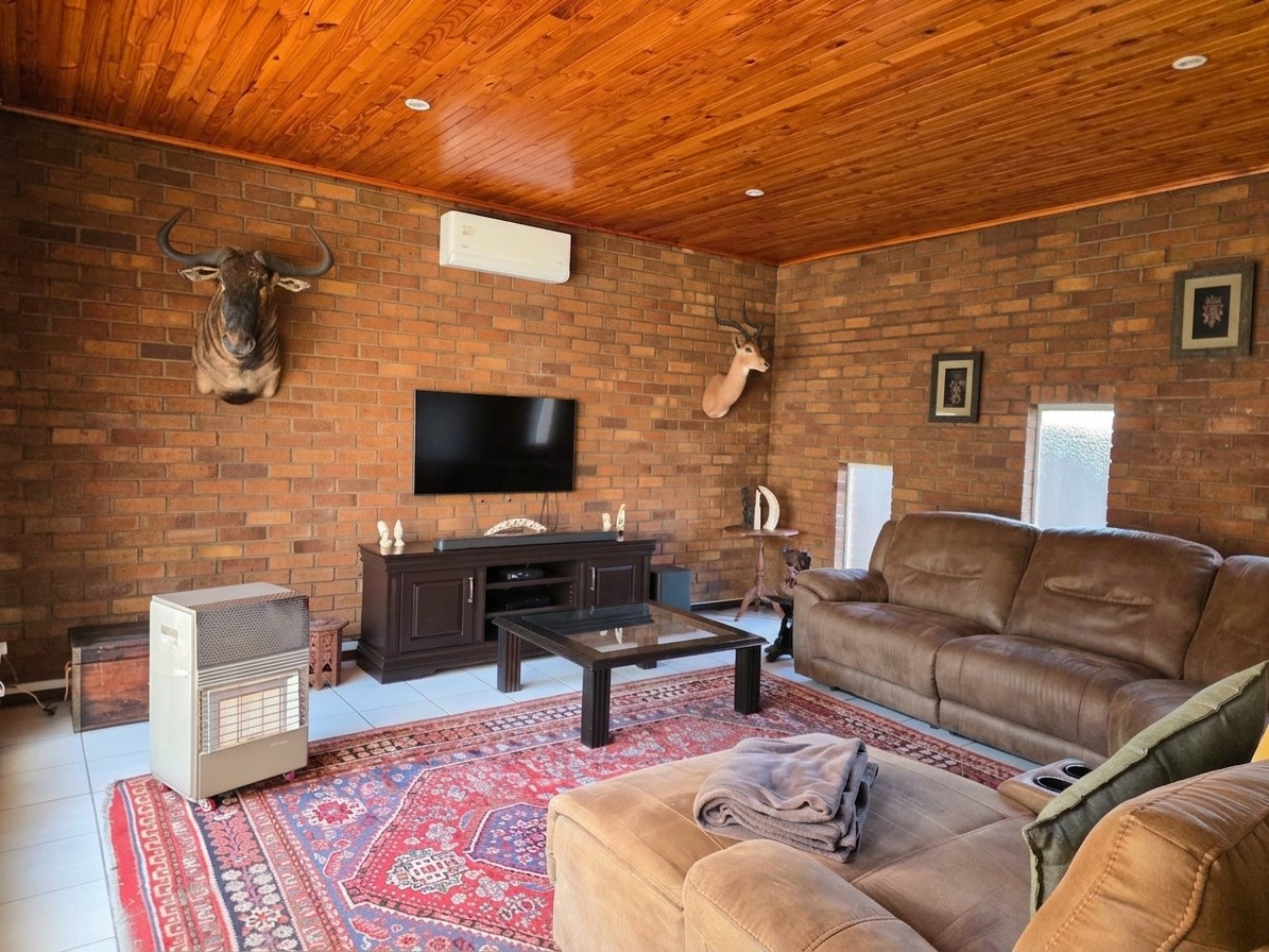 Glen Marais - 4 Bedroom / 2 bath and Study