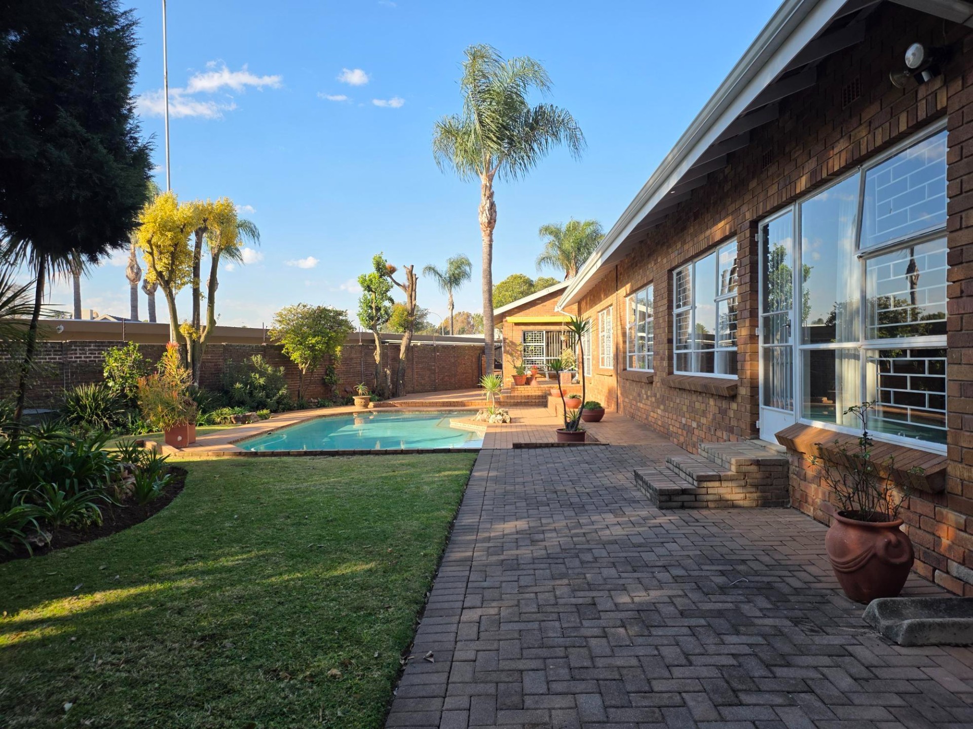 Glen Marais - 4 Bedroom / 2 bath and Study