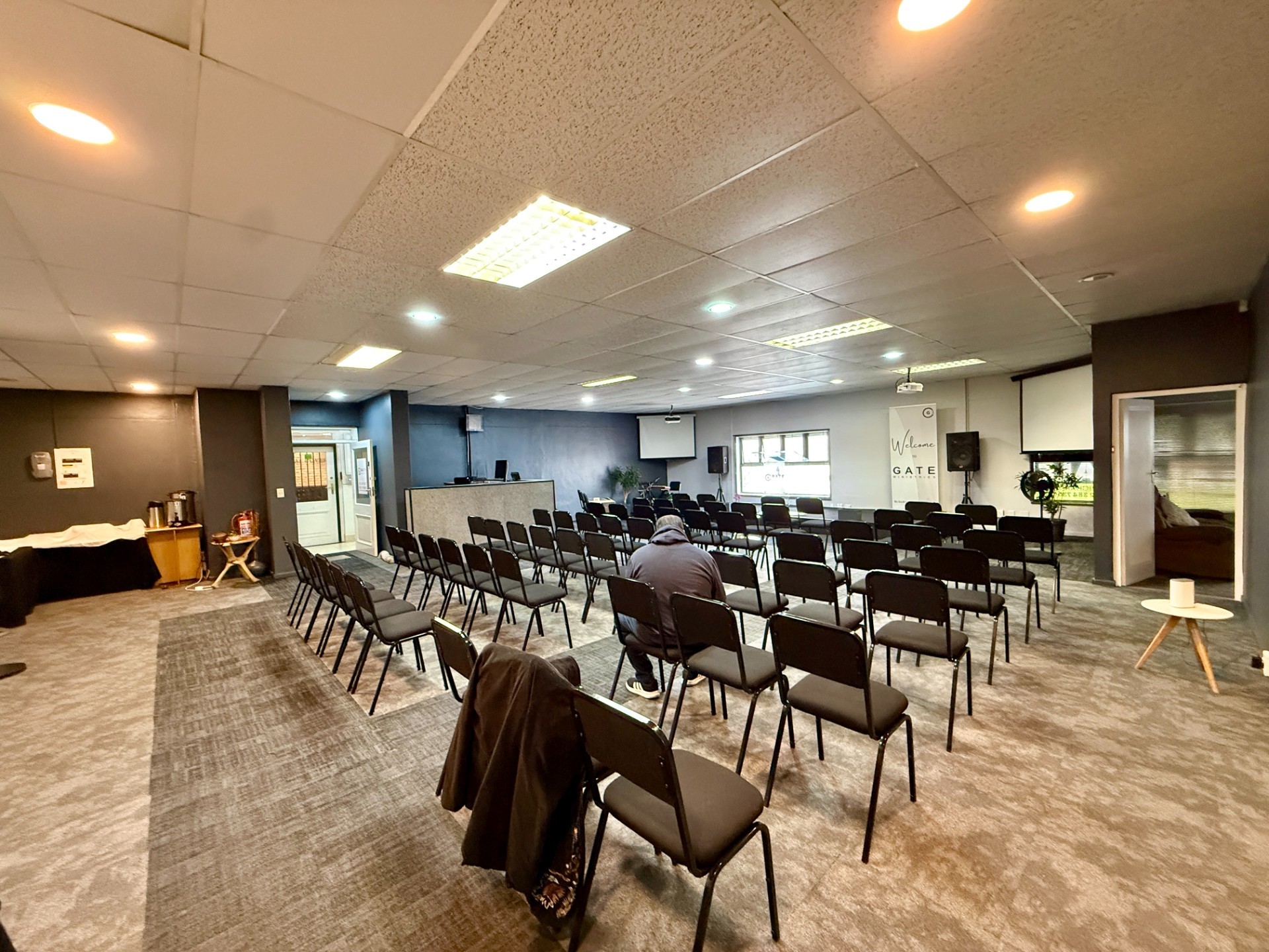 Versatile 252m² Commercial Space in Prime Location