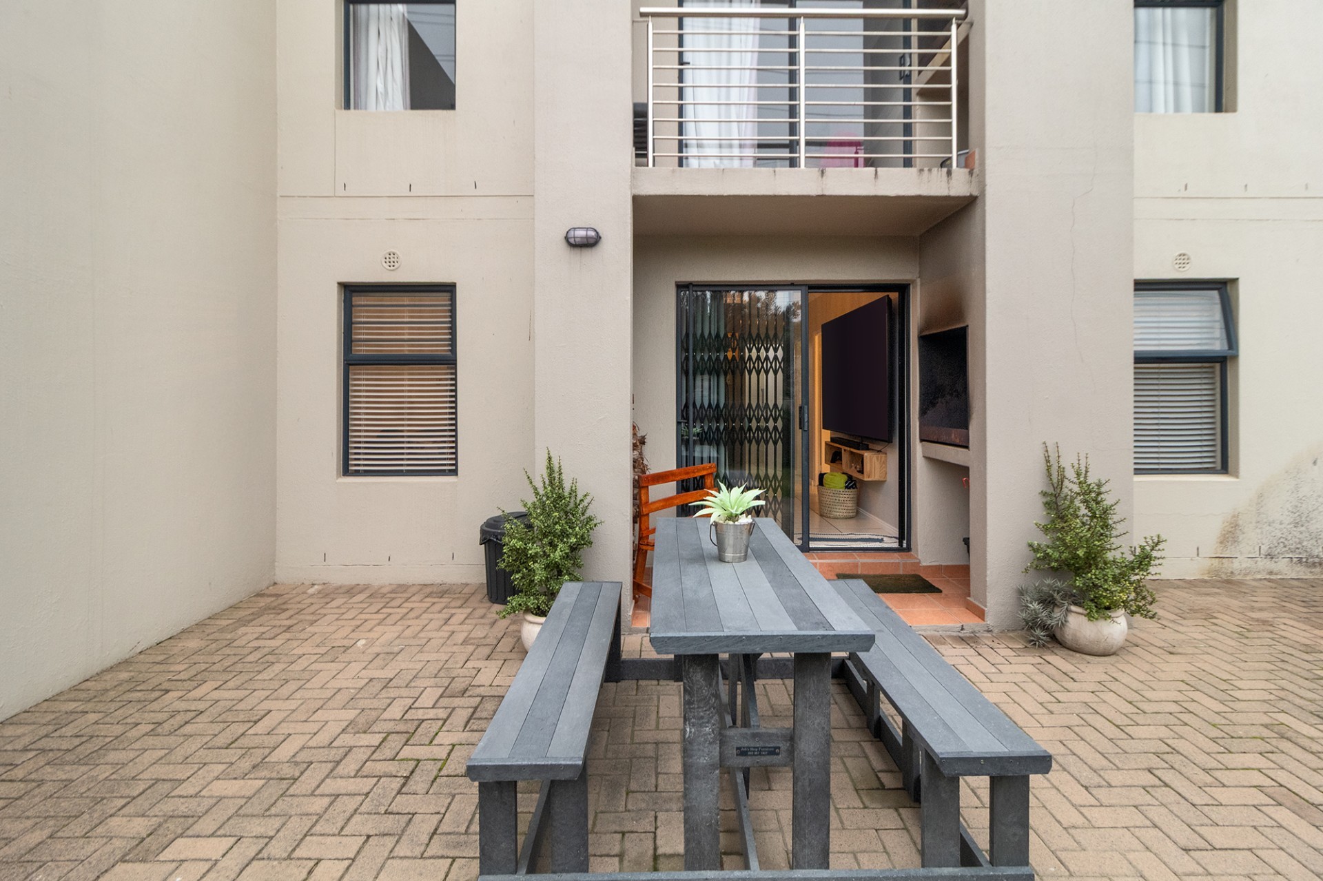 Safe, Secure, Pet-Friendly. The Perfect 2 Bedroom 1 Bathroom, Ground Floor Home Awaits