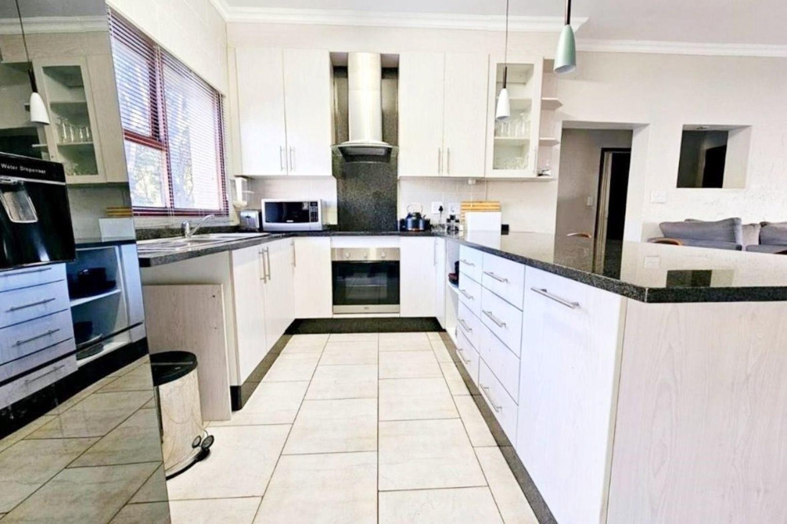 Apartment For Sale in Key West Estate, Hartbeespoort, North West