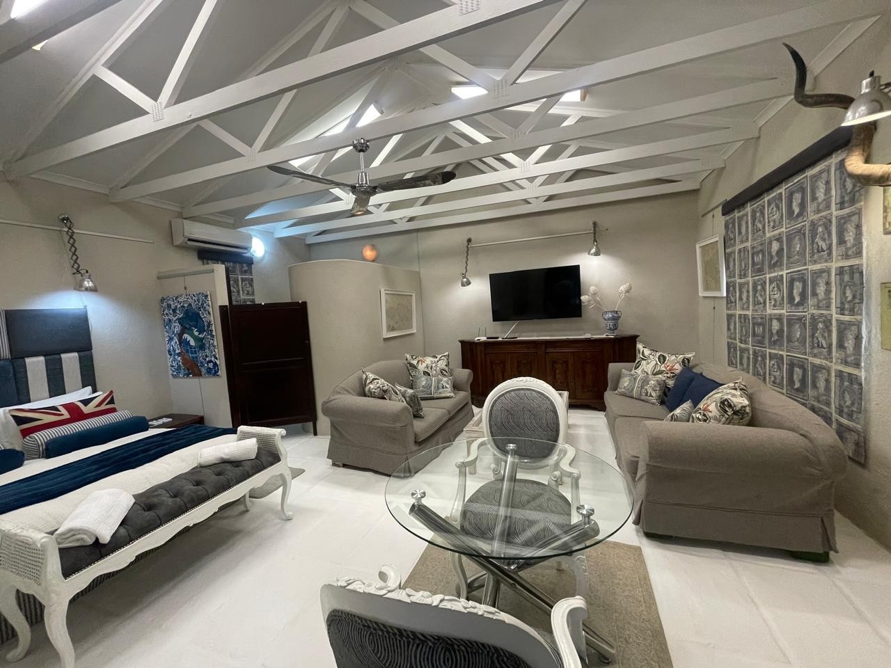 Fully Furnished, Cottage To Rent in White River Country Estate