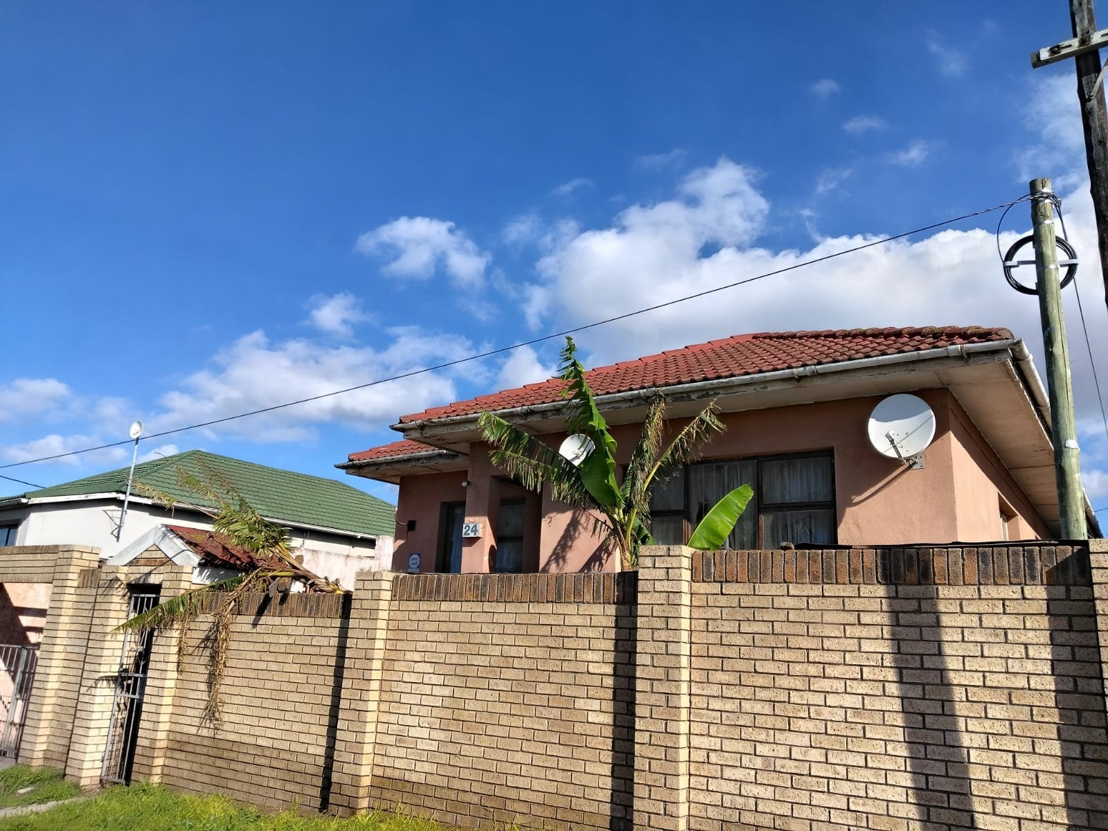 3 Bedroom house with a flatlet for sale in Sidwell