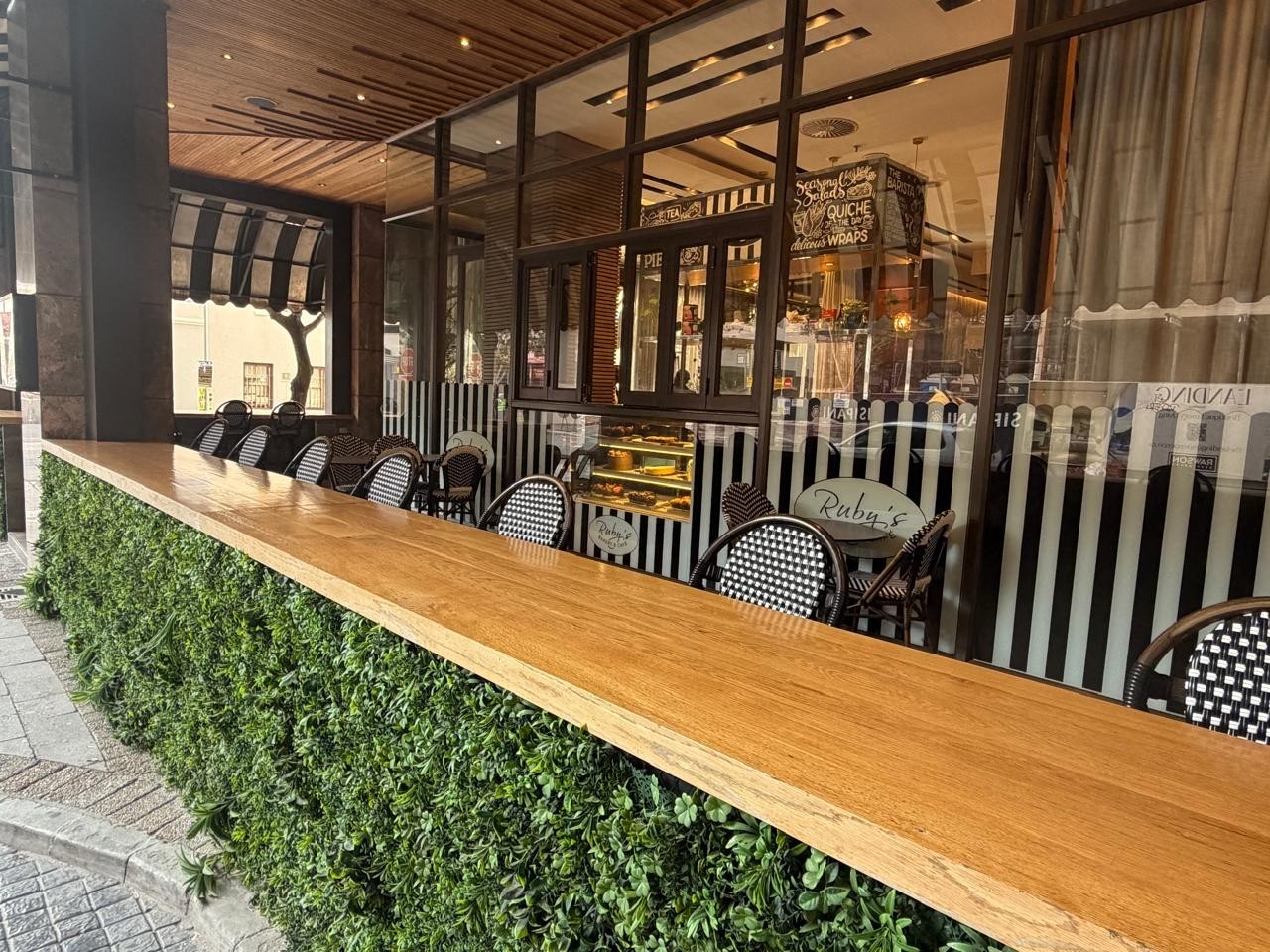 Retail Space To Rent in Cape Town City Centre, Cape Town