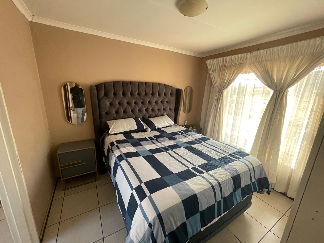 2 Bedroom,2 Bathroom Apartment