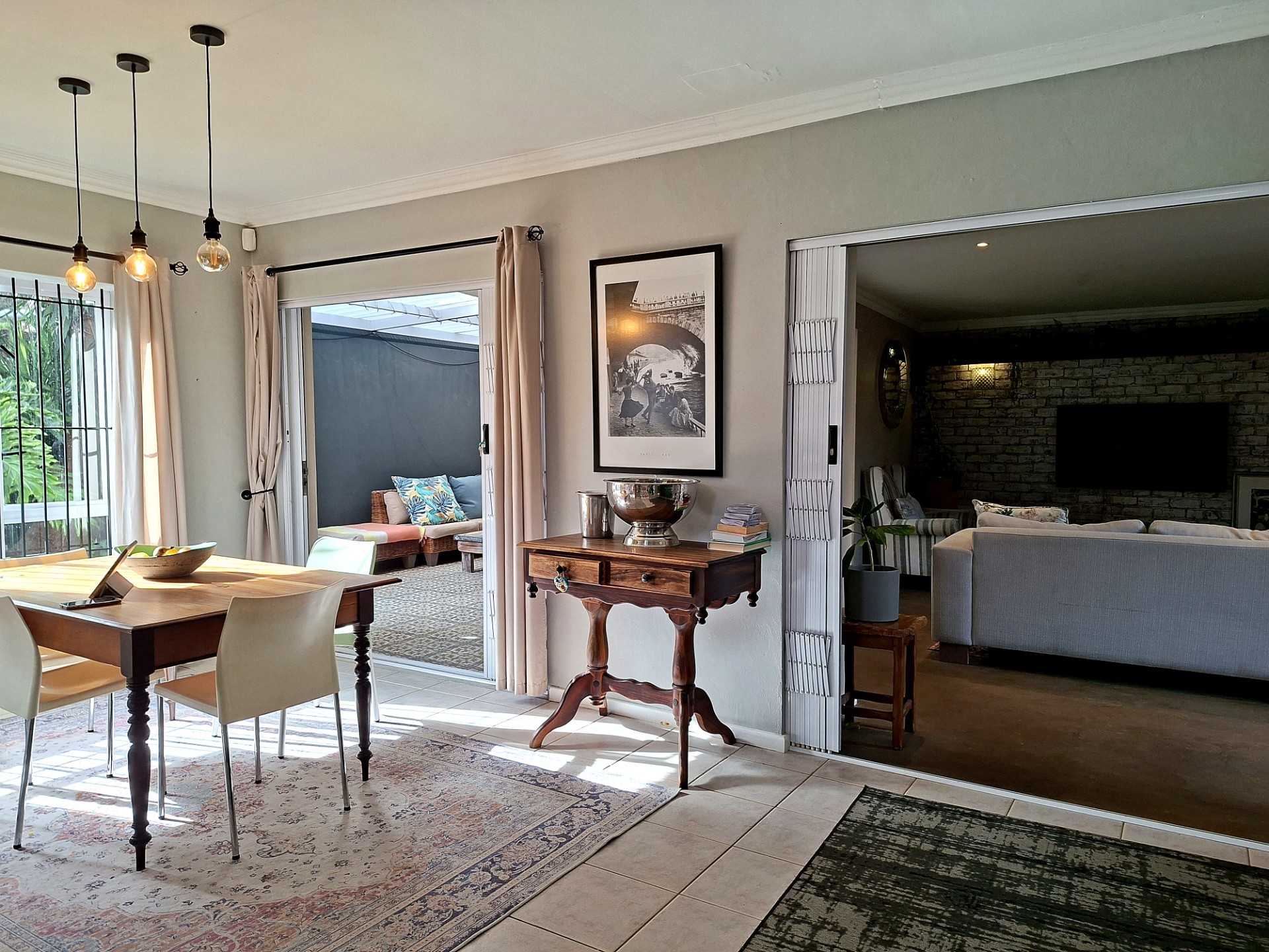 UNDER OFFER by Andre Theron Realtor / Modern Entertainer’s Home with Garage and Extra Parking