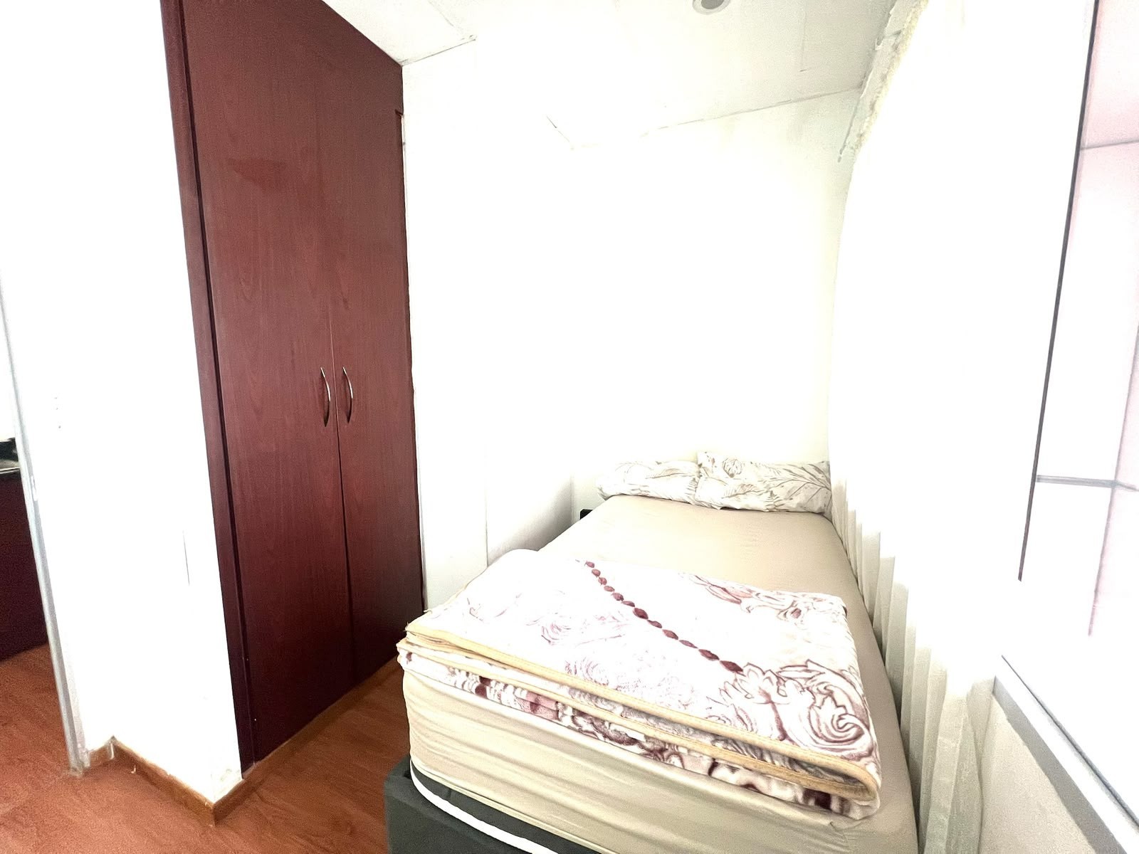 Studio Apartment for rent in Marshalltown, Johannesburg, 42 m²