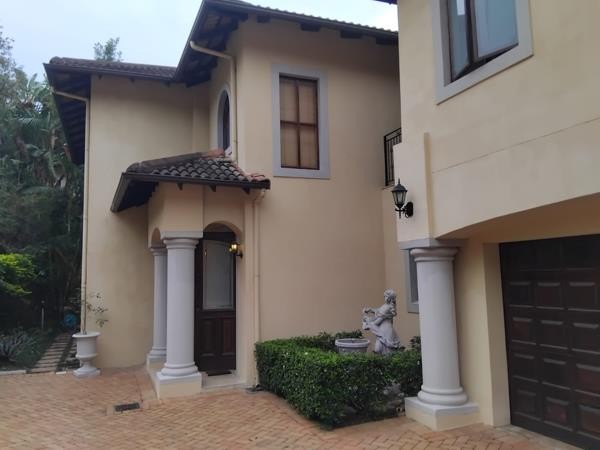 Townhouse For Sale in Westville, KwaZulu Natal