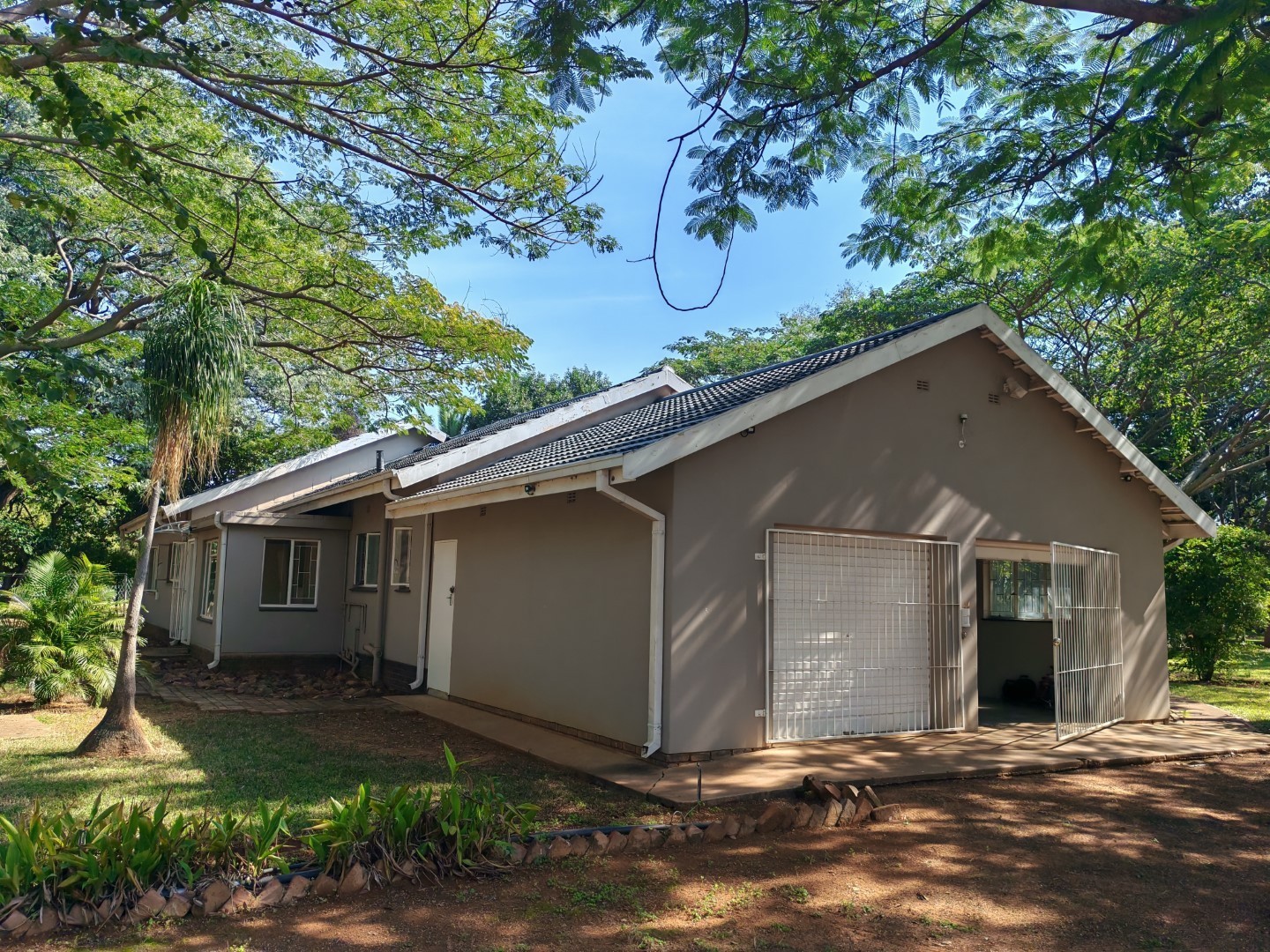 Spacious 8.5 Hectare Smallholding - Just 3km from Bela Bela, Limpopo