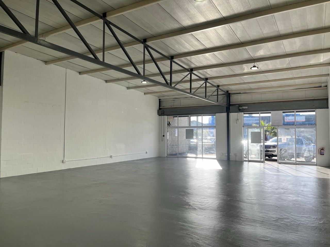 183m² Retail / Showroom Space TO LET | Okavango Junction | Brackenfell