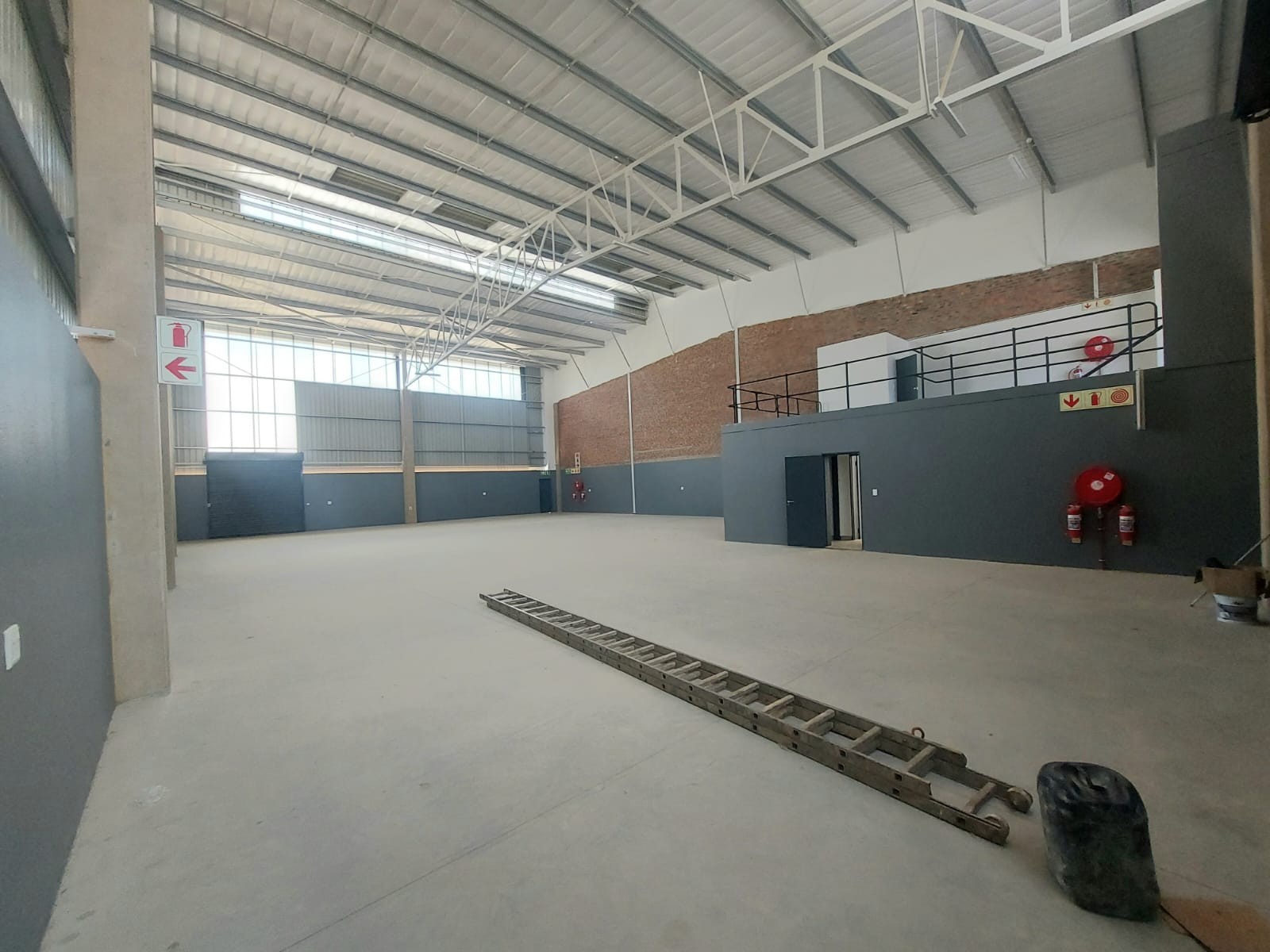 Brand-New 558m² Industrial Warehouse To Let in Samrand