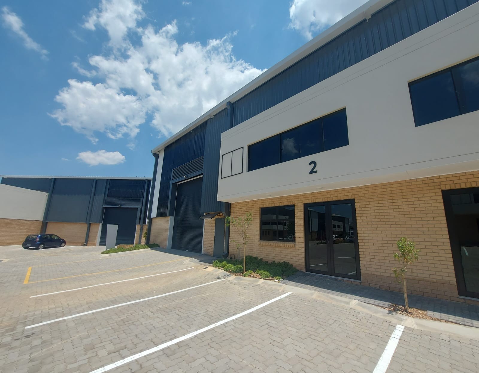Brand-New 558m² Industrial Warehouse To Let in Samrand