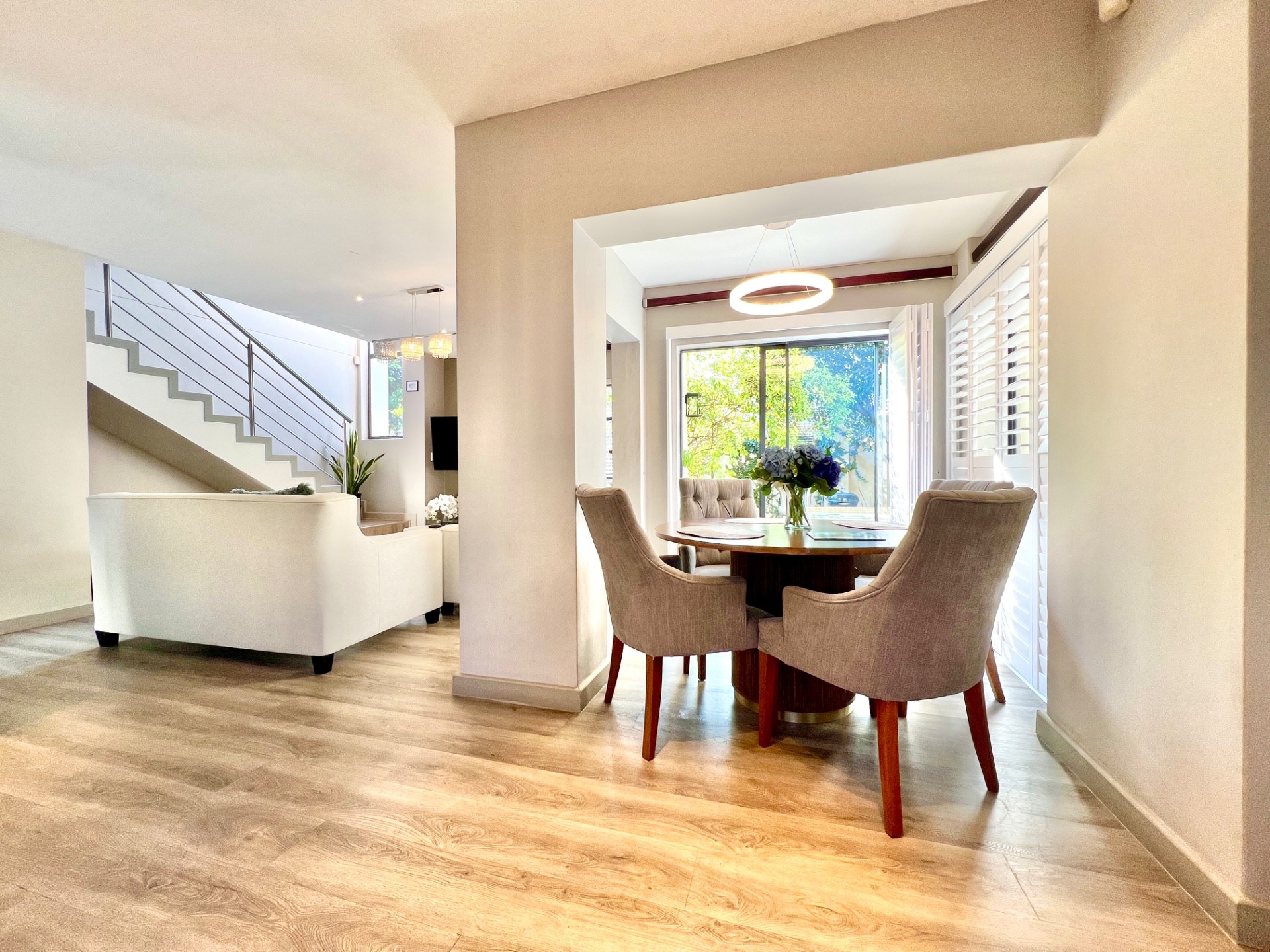 Upmarket 3 Bed Furnished Townhouse to Rent in Wendywood!