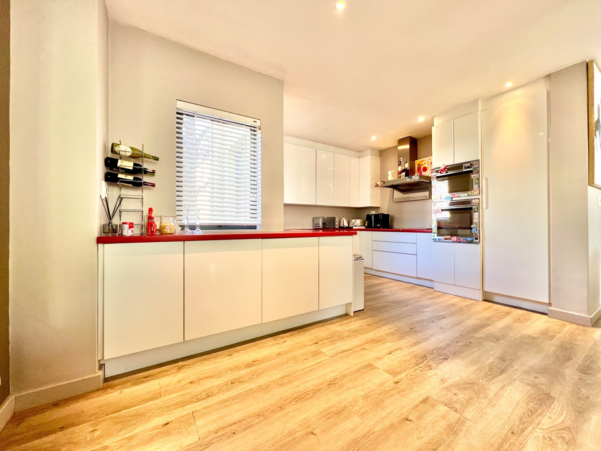 Upmarket 3 Bed Furnished Townhouse to Rent in Wendywood!
