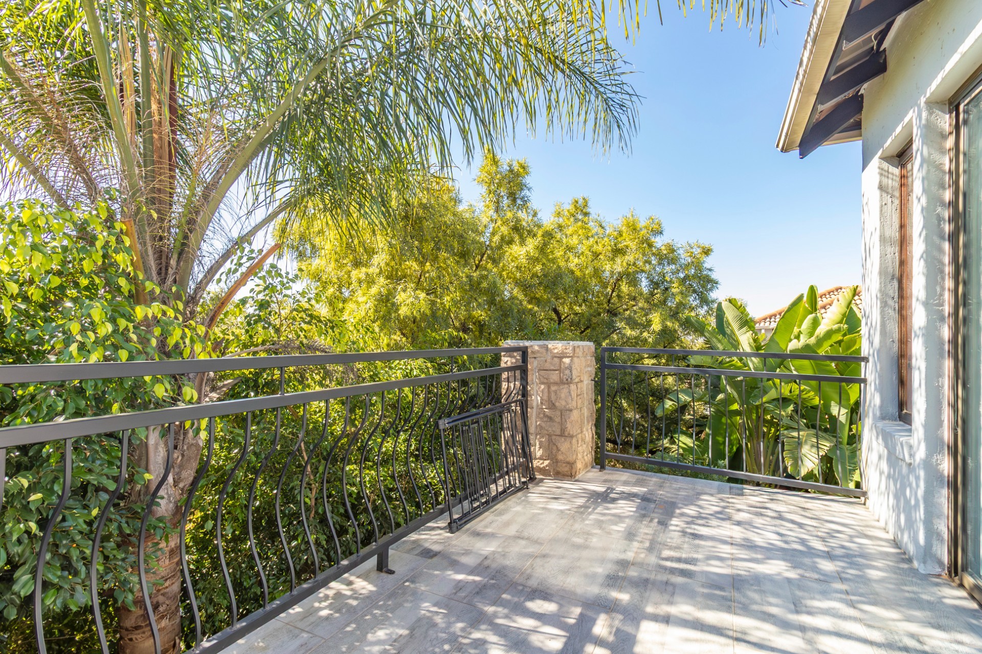 Warm, Spacious Family Living in a Secure Northgate Estate