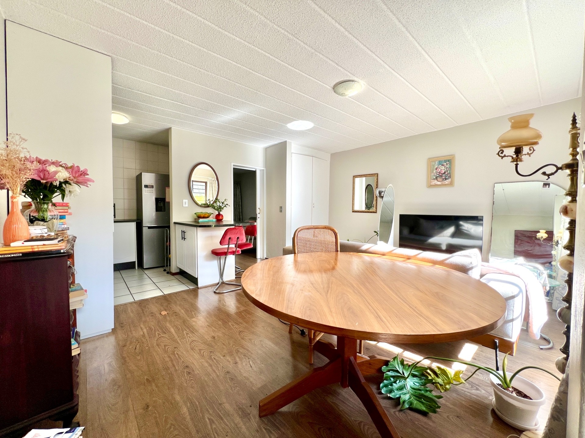 1 Bed Ground Floor Apartment For Sale in Parkwood!