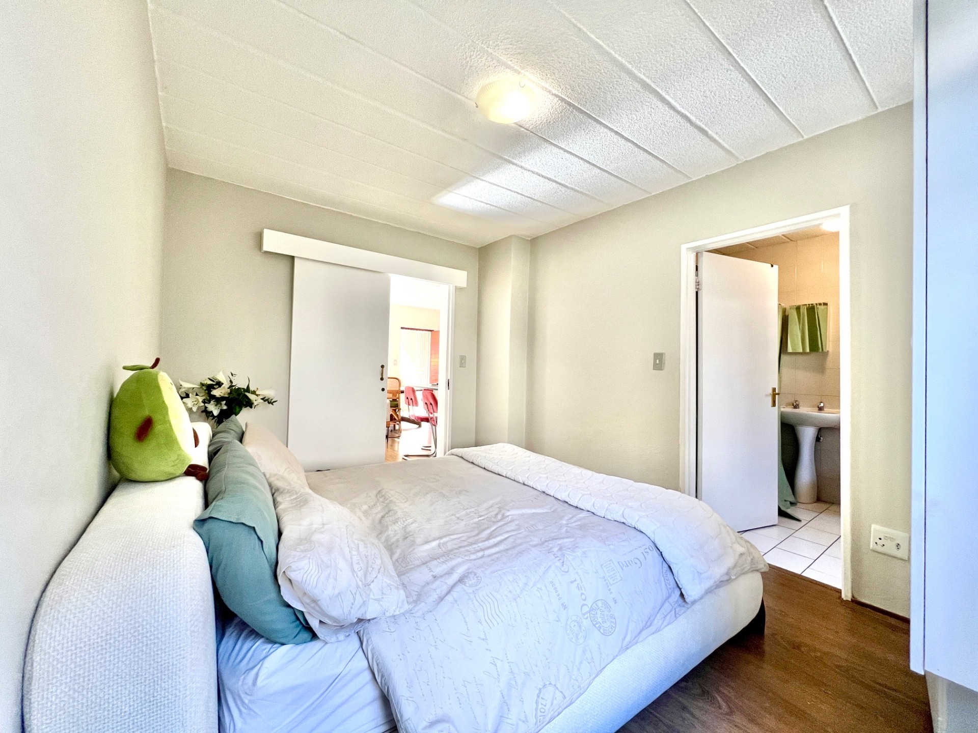 1 Bed Ground Floor Apartment For Sale in Parkwood!