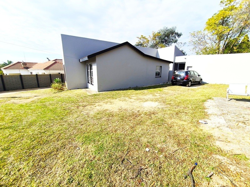 House For Sale in Bloubosrand, Randburg