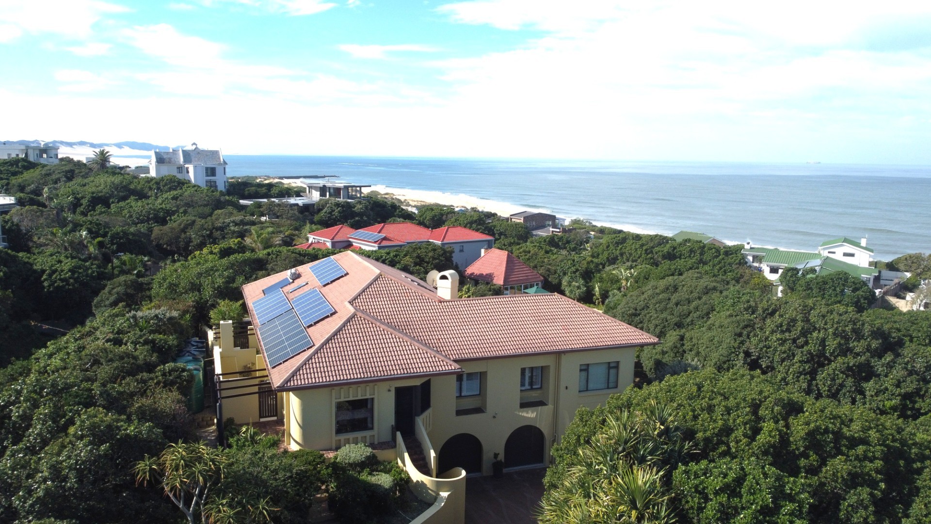 Seven Bedroom House in West Beach Port Alfred
