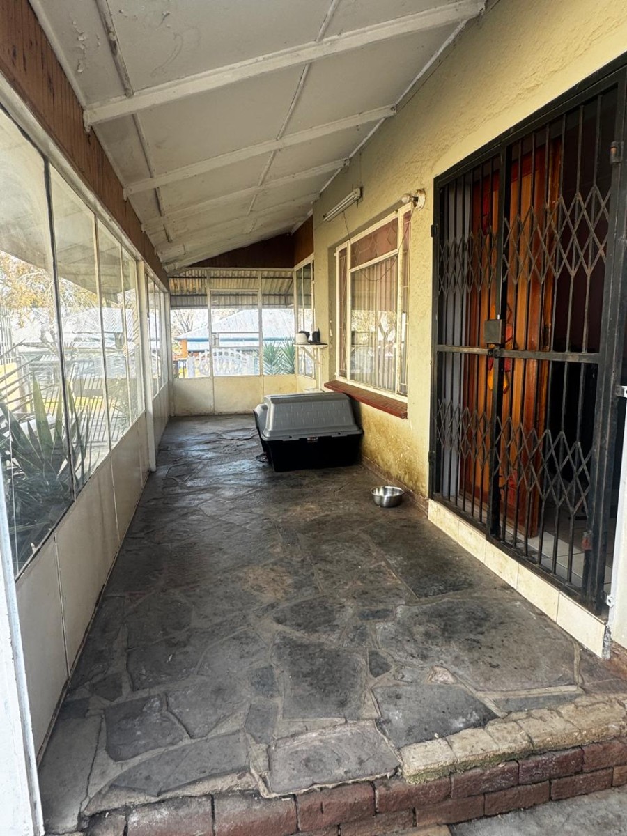 Charming Family Home in Roodepoort