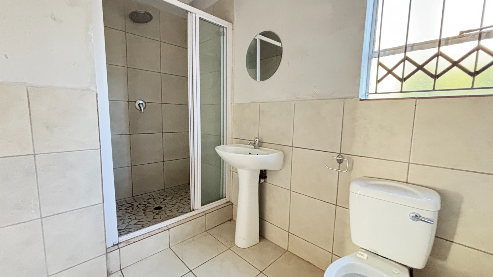 For rent - 3 bedroom townhouse, Bonanne