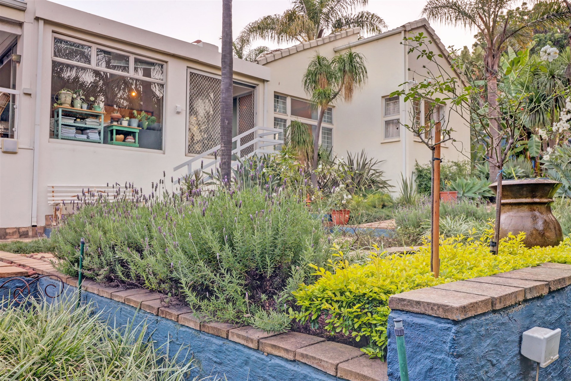 3 BEDROOM HOUSE WITH A VIEW For Sale in Waterkloof Ridge, Pretoria