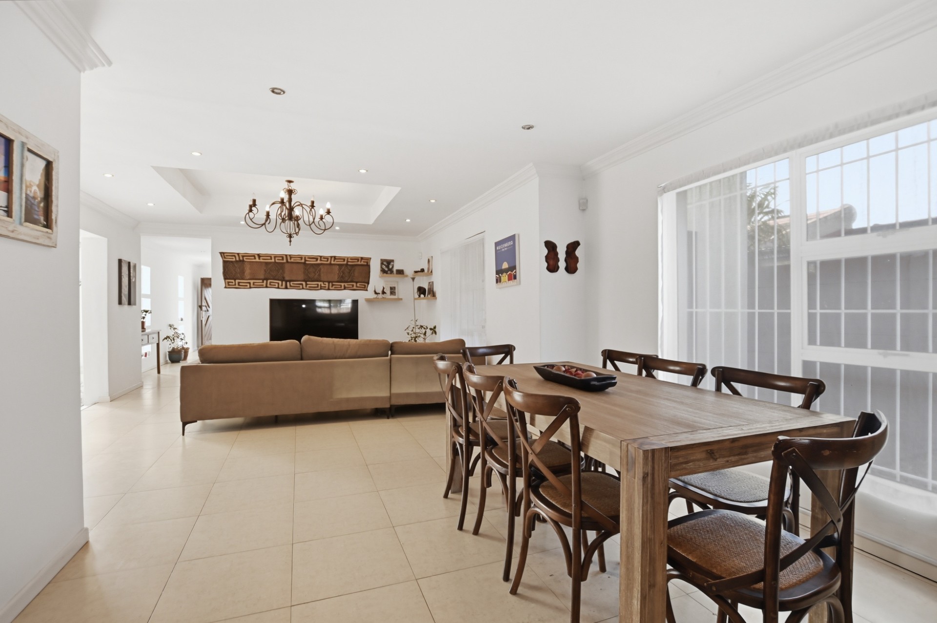 FOUR BEDROOM D/S FAMILY HOME WITH STUDY AND POOL IN PARKLANDS FOR SALE