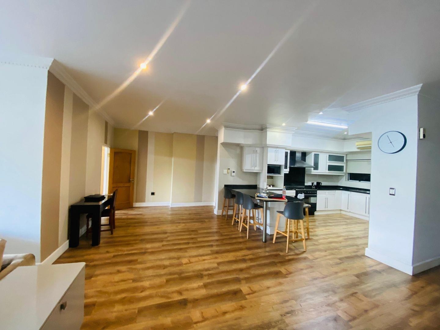 Apartment To Rent in Essenwood Durban KwaZulu Natal