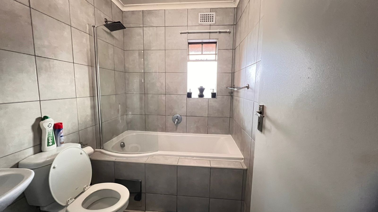 Apartment To Rent in Centurion