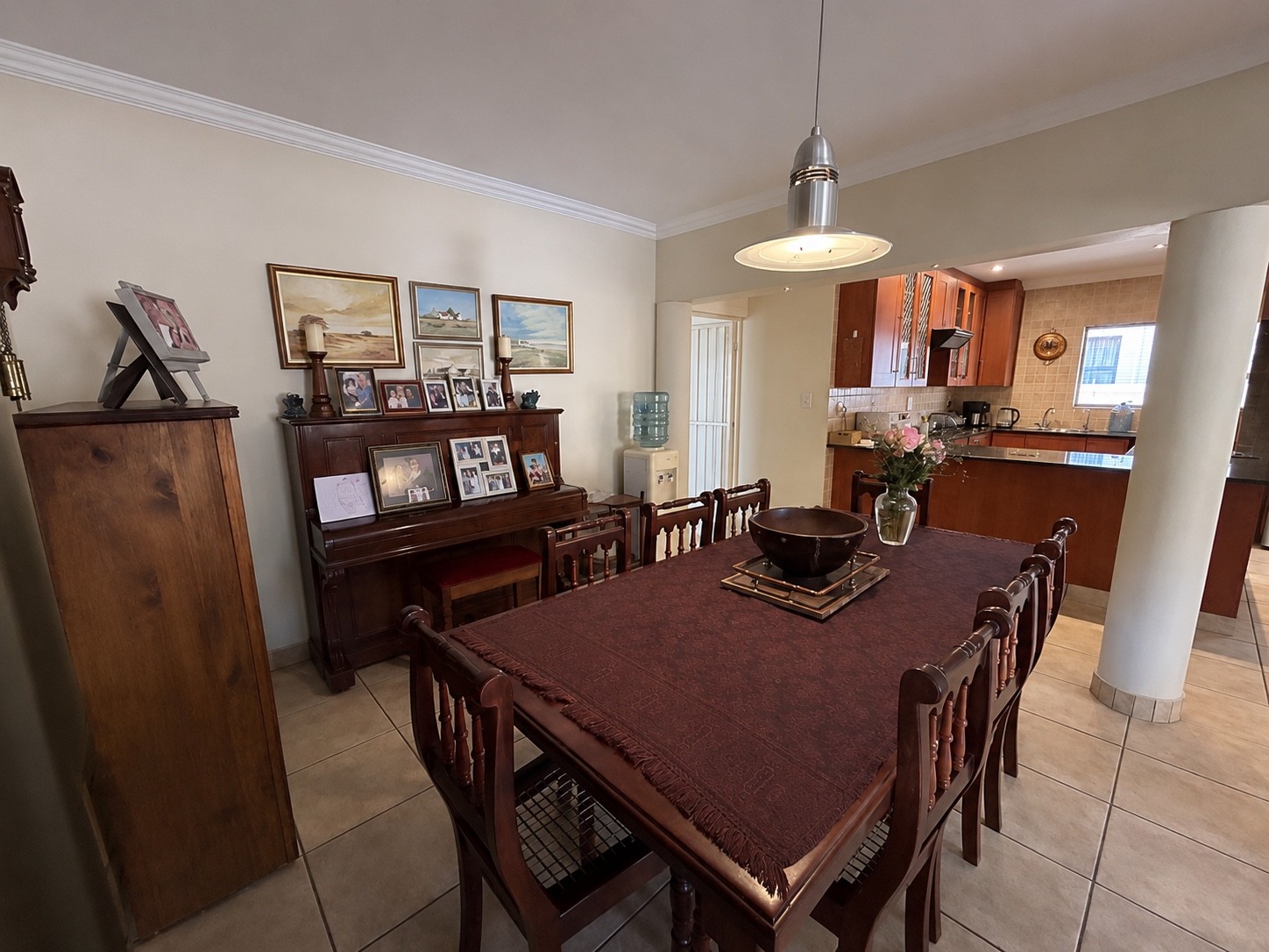 Spacious 3-Bedroom Family Home with Jacuzzi in Secure Complex