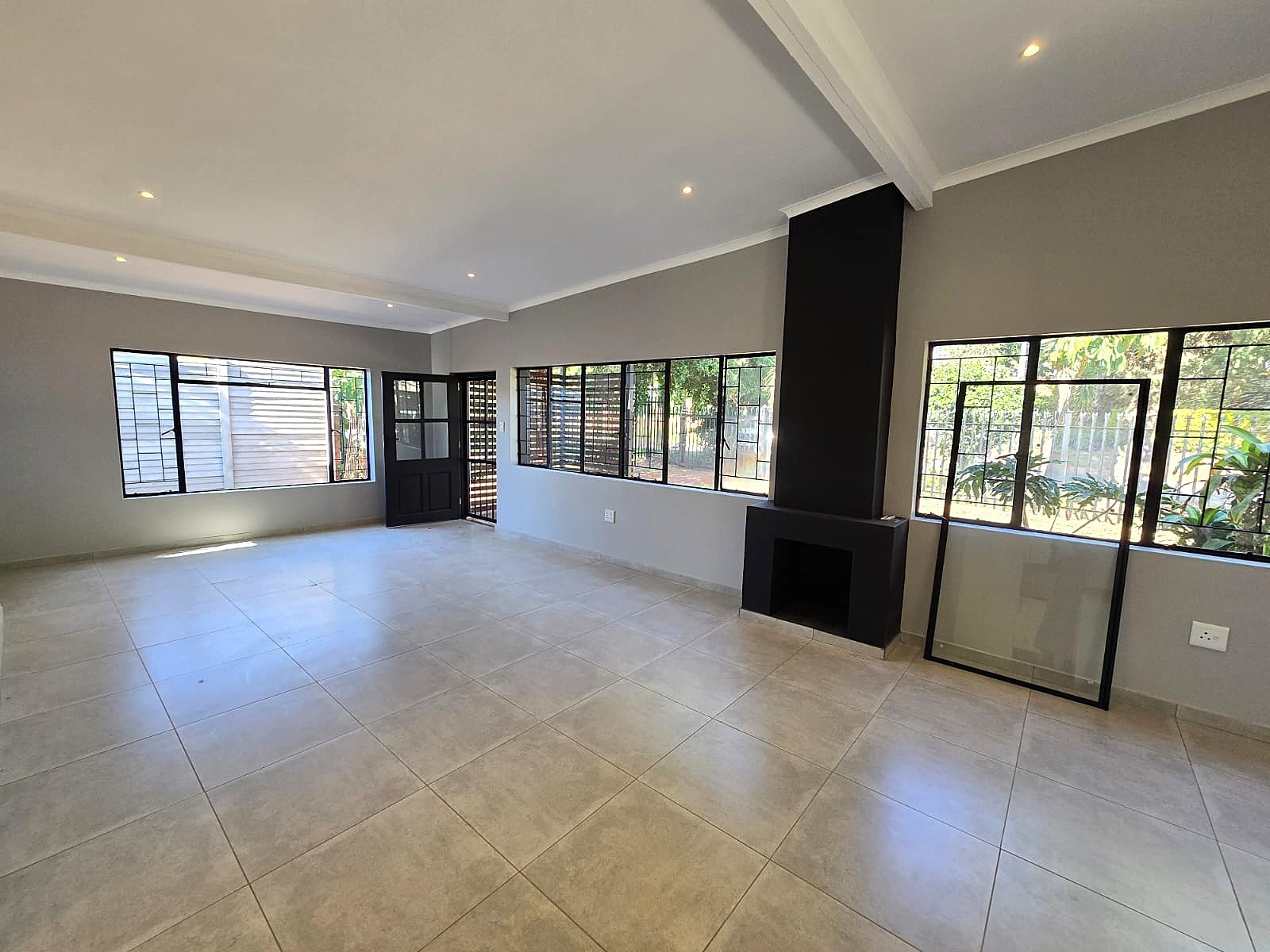 Family Living Meets Comfort and Convenience in Sinoville