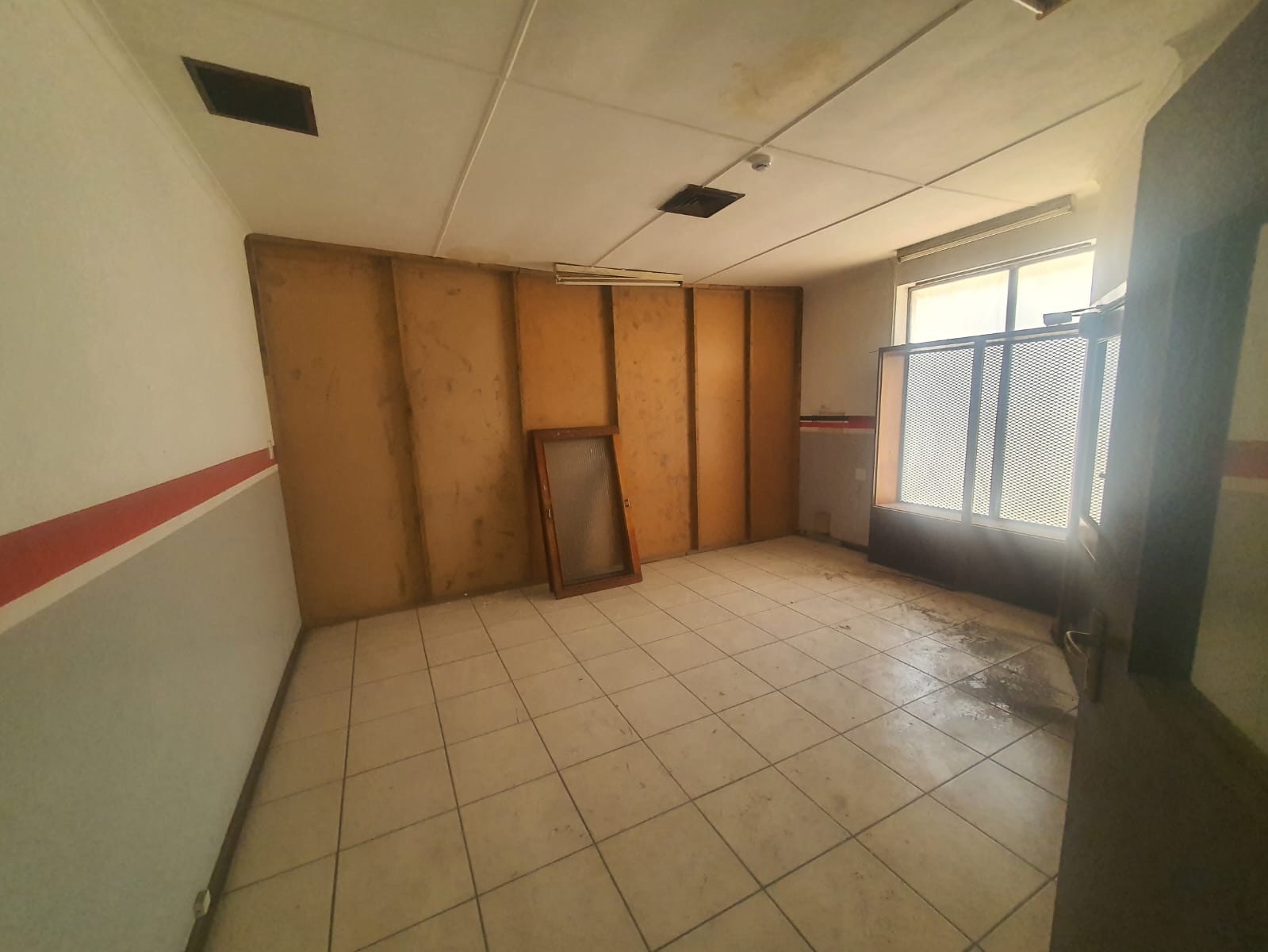 Warehouse for rent in North End, Port Elizabeth, 9 Paterson Road, North End, Port Elizabeth, Eastern Cape, 580 m²