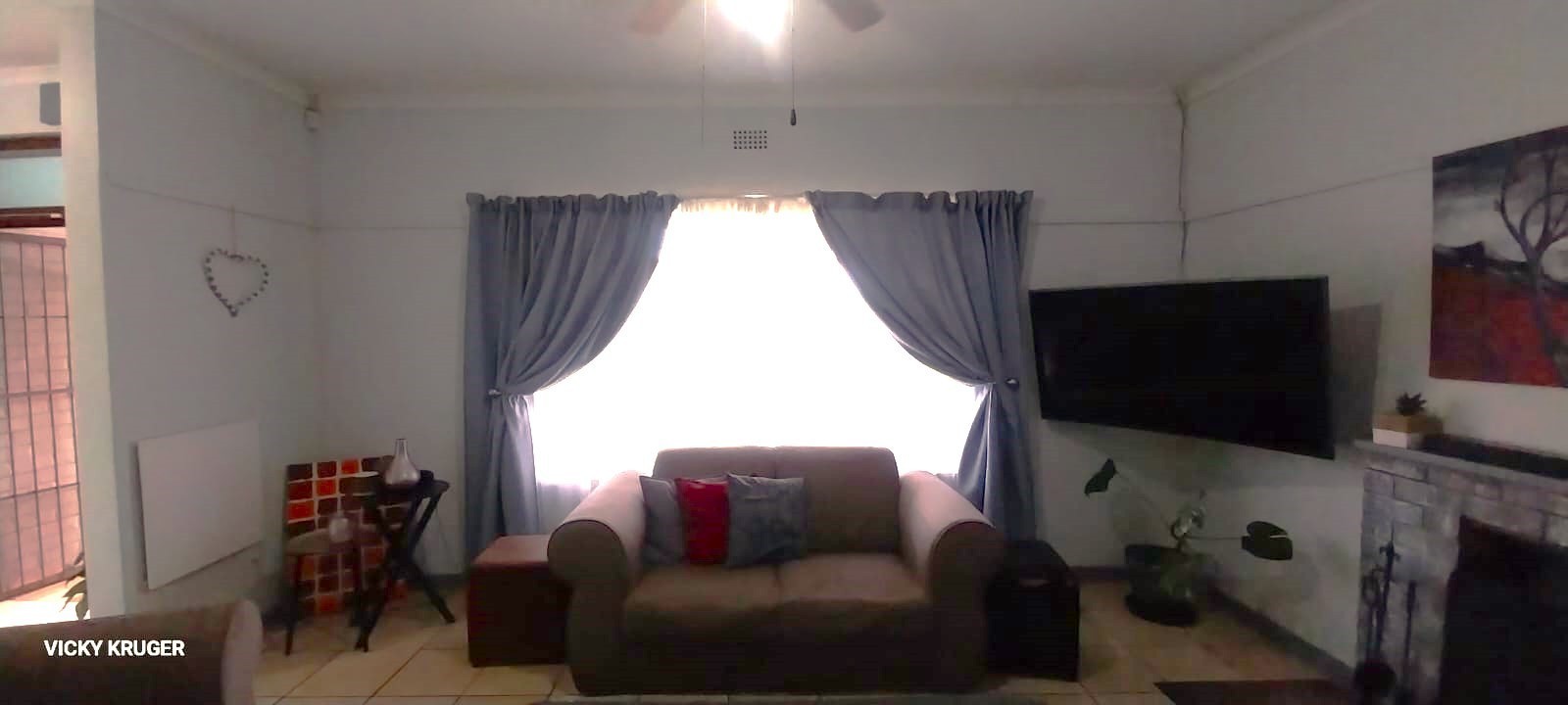 A Place to Hang Your Heart: Impeccable Family Living with Premium Flatlet in Cassandra, Kimberley