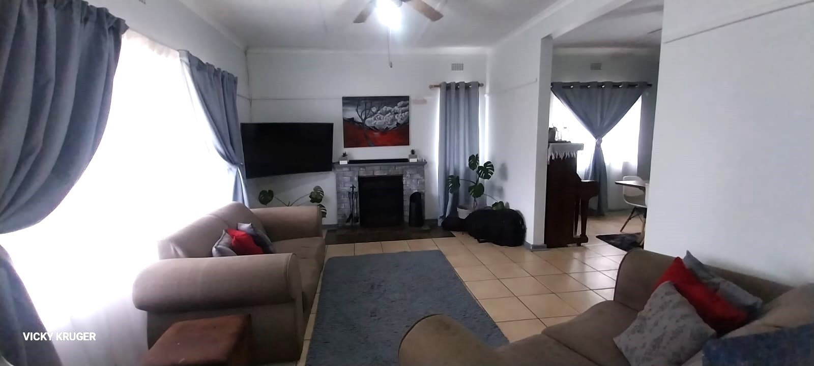 A Place to Hang Your Heart: Impeccable Family Living with Premium Flatlet in Cassandra, Kimberley