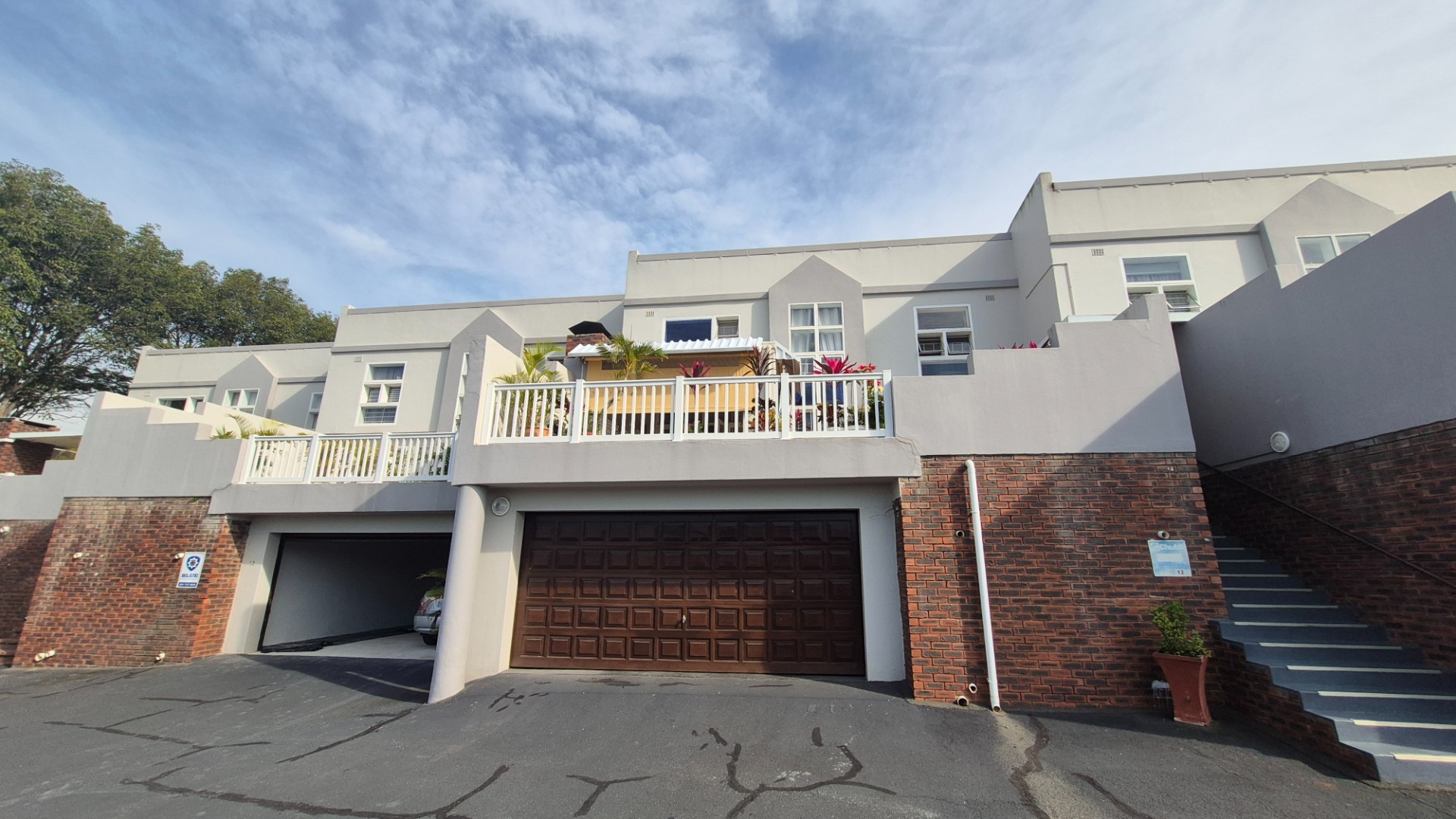 Stunning Coastal Complex For Sale in Amanzimtoti, KwaZulu Natal