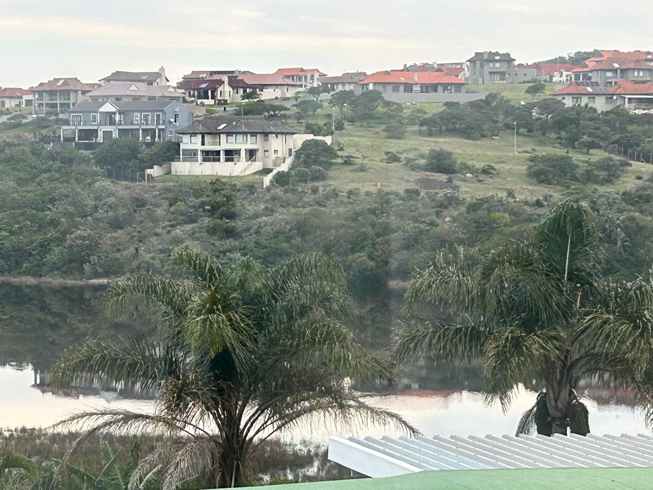 SIMPLISTIC COASTAL LIFESTYLE YOU DESERVE - GLEN EDEN!