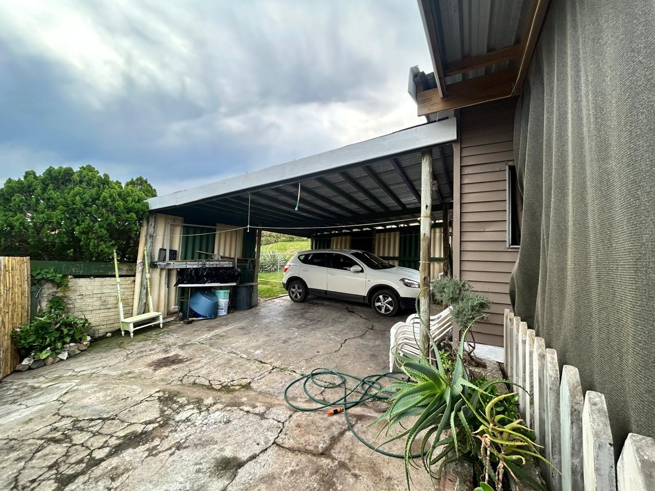 SIMPLISTIC COASTAL LIFESTYLE YOU DESERVE - GLEN EDEN!