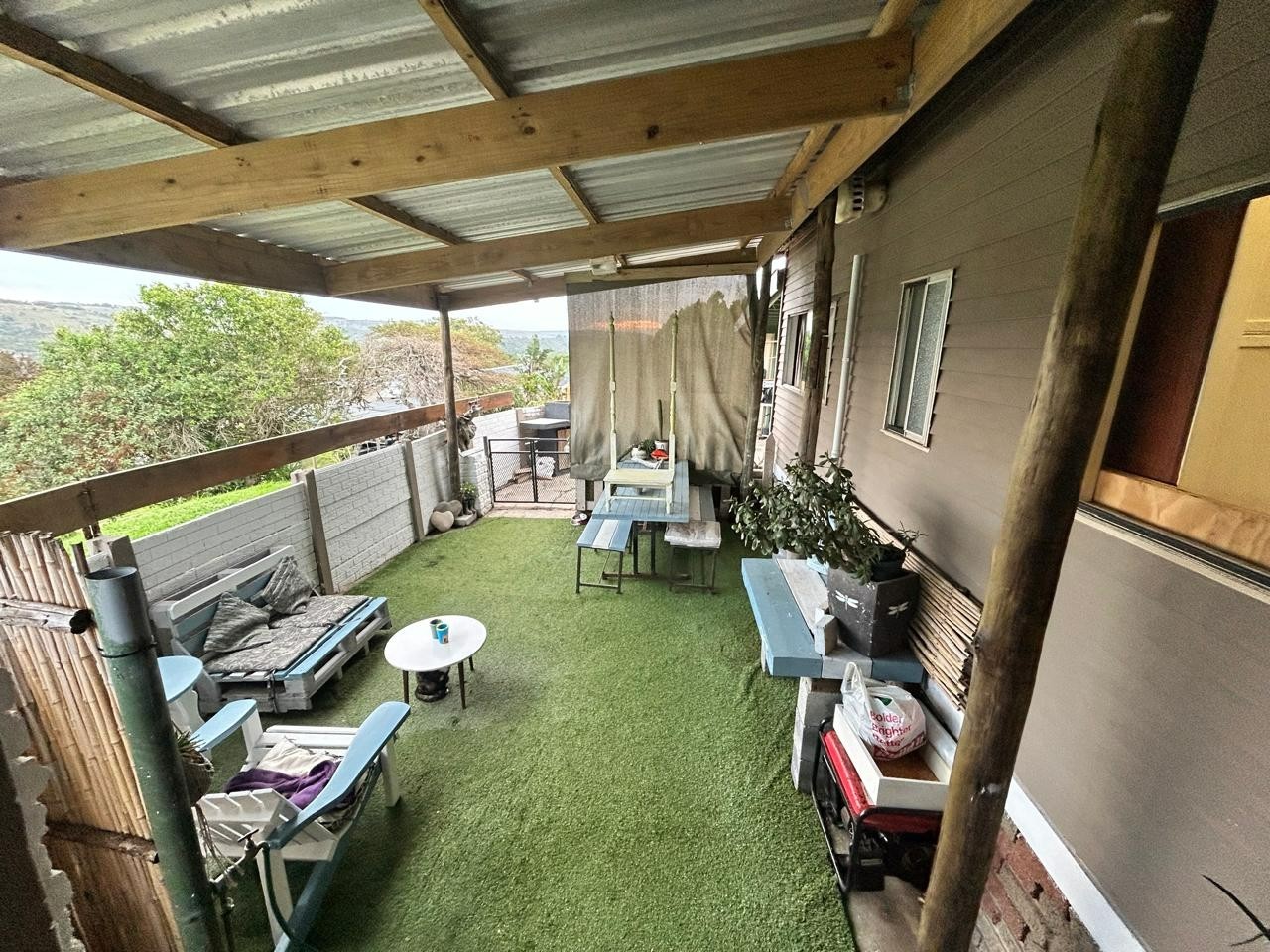 SIMPLISTIC COASTAL LIFESTYLE YOU DESERVE - GLEN EDEN!