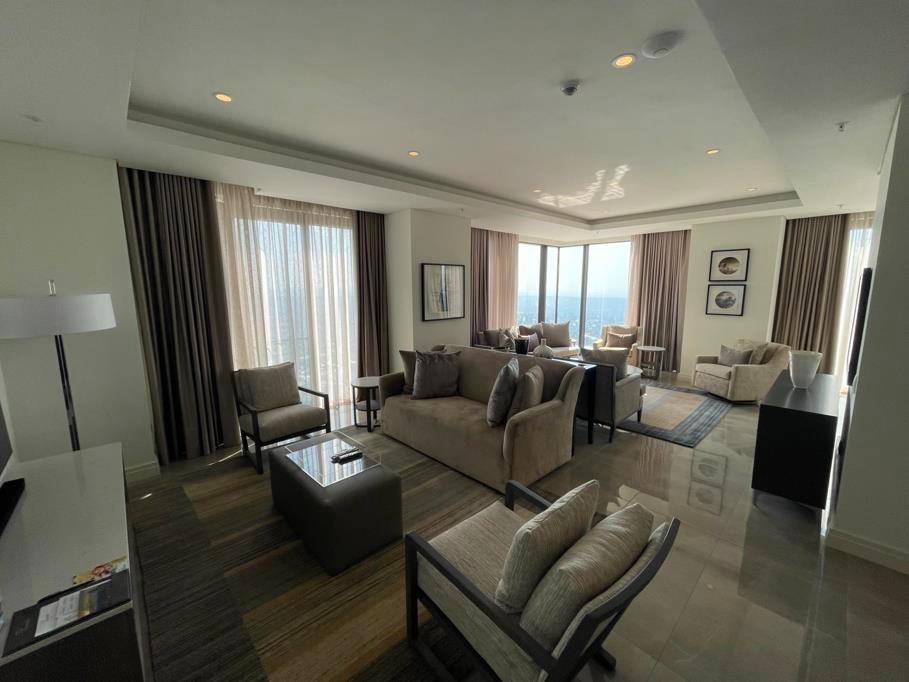 The Leonardo - Luxurious Three Bed Furnished For Rental.