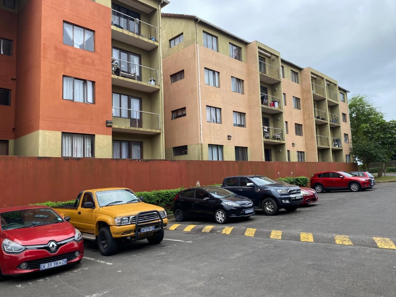 Apartment For Sale in Montclair, Durban, KwaZulu Natal