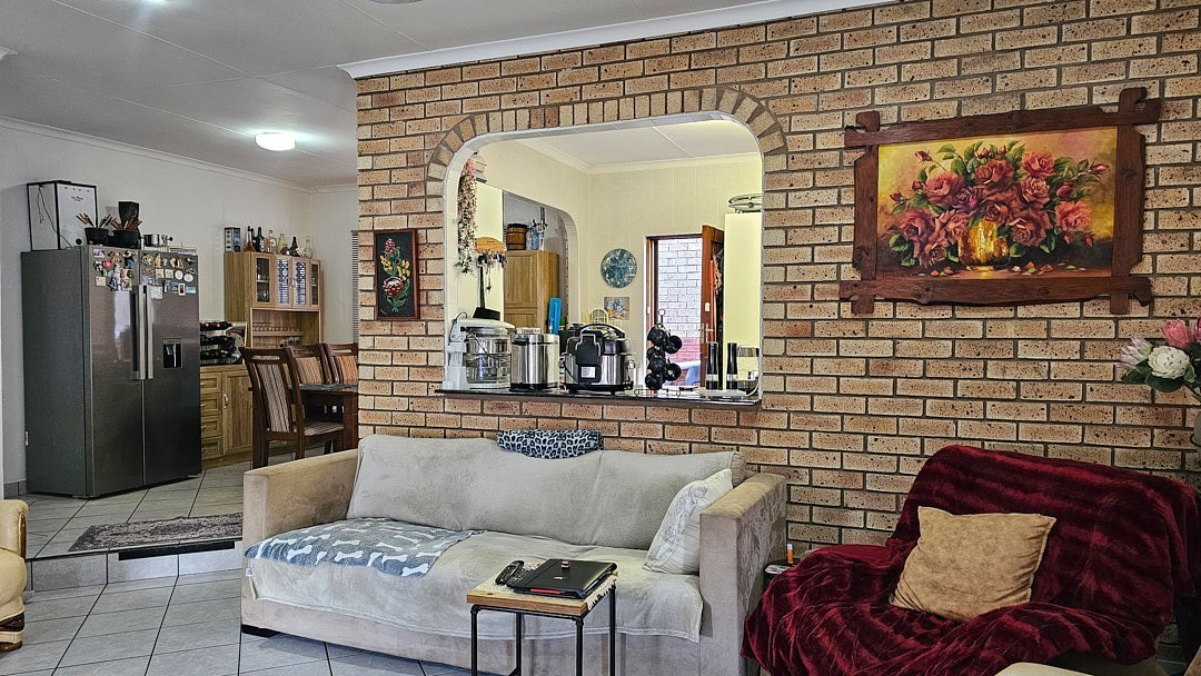 Townhouse For Sale in Margate, KwaZulu Natal