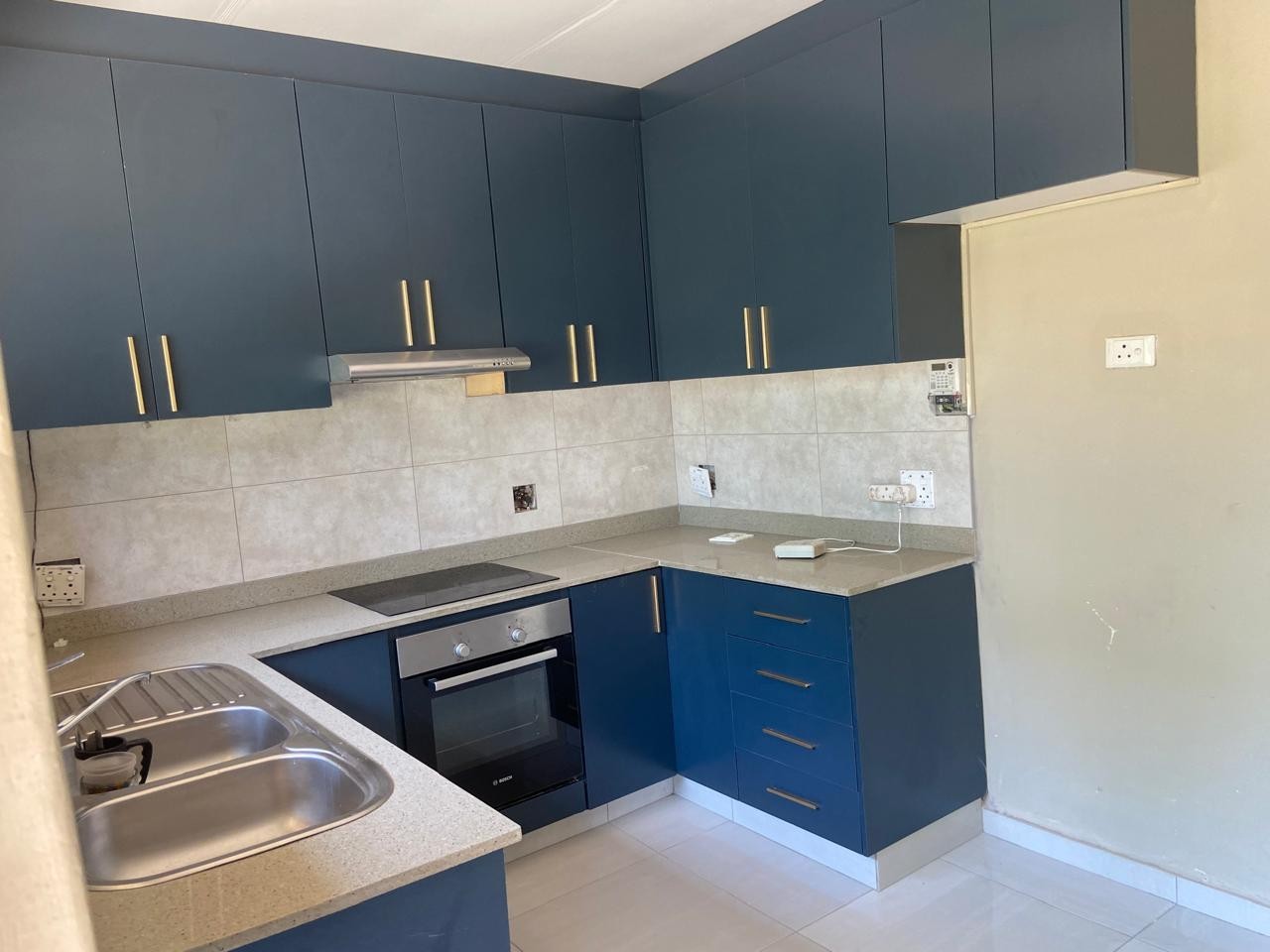 Cottage To Rent in Athlone Park, Amanzimtoti, KwaZulu Natal