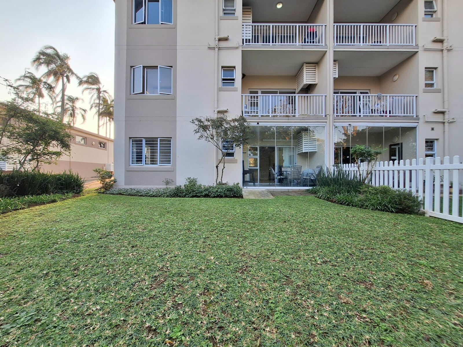 Ground Floor 3Bed 2 Bath Apartment in Manor Estates