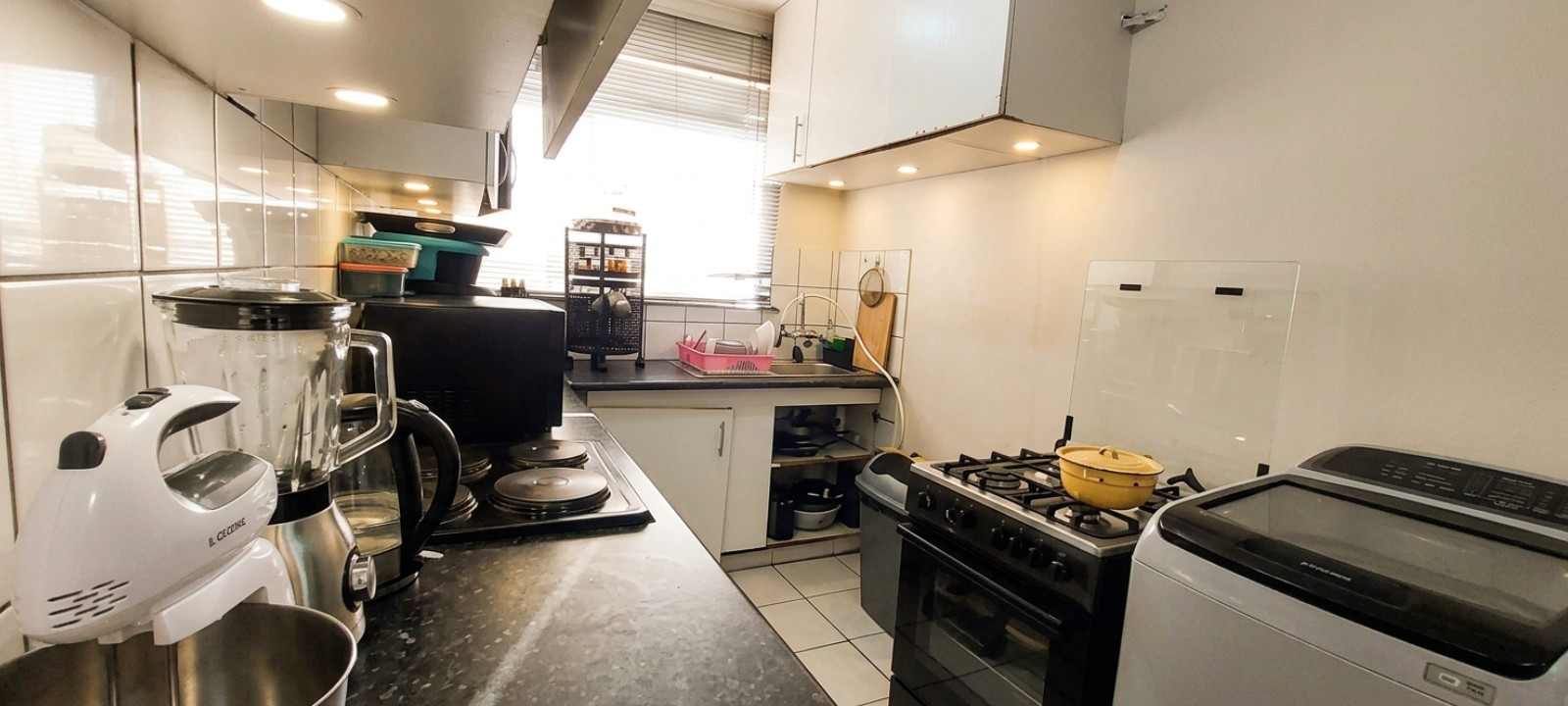 2 Bedroom Apartment for sale in Rosettenville