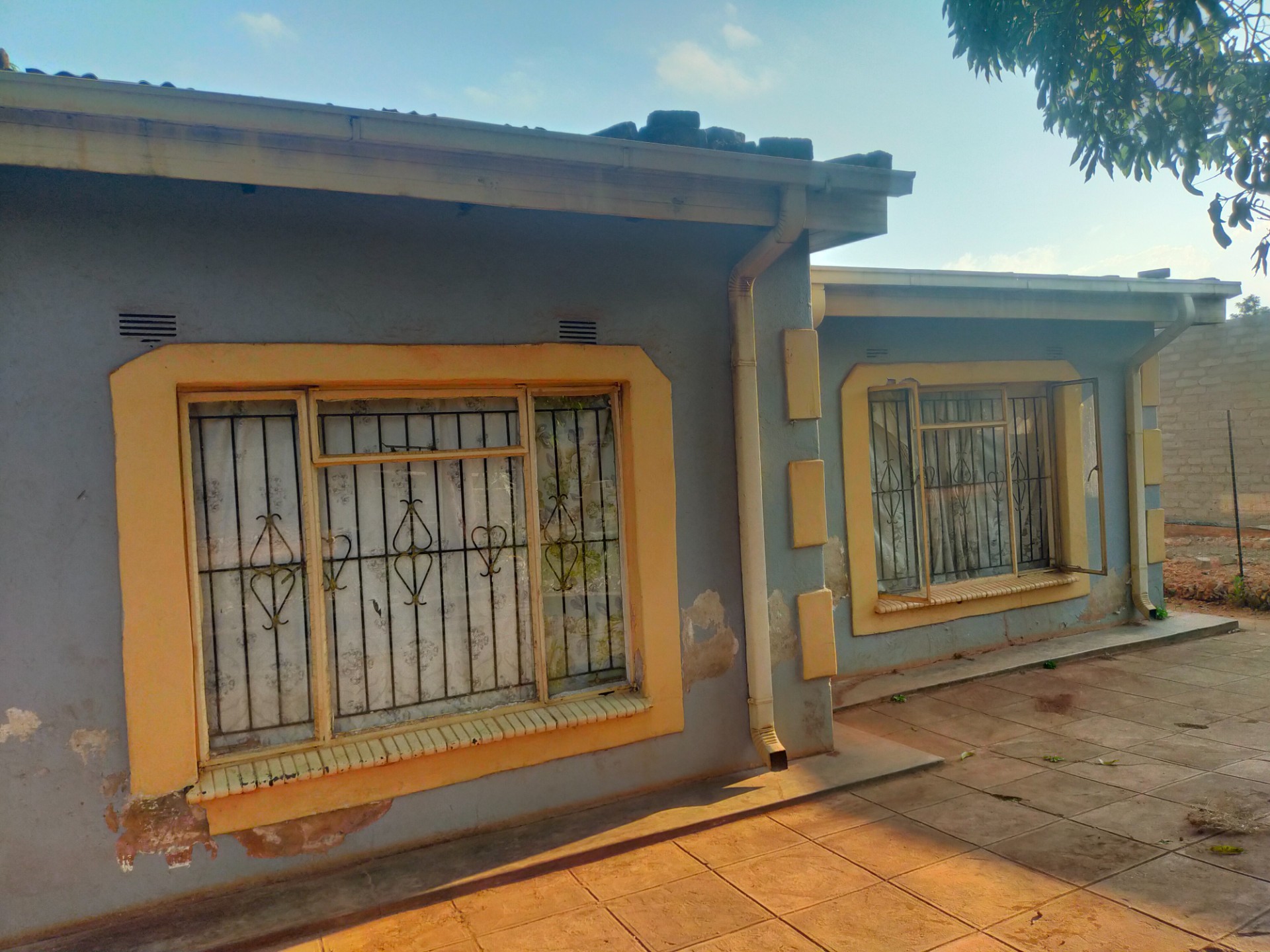 House For Sale in Tshisaulu, Thohoyandou Rural
