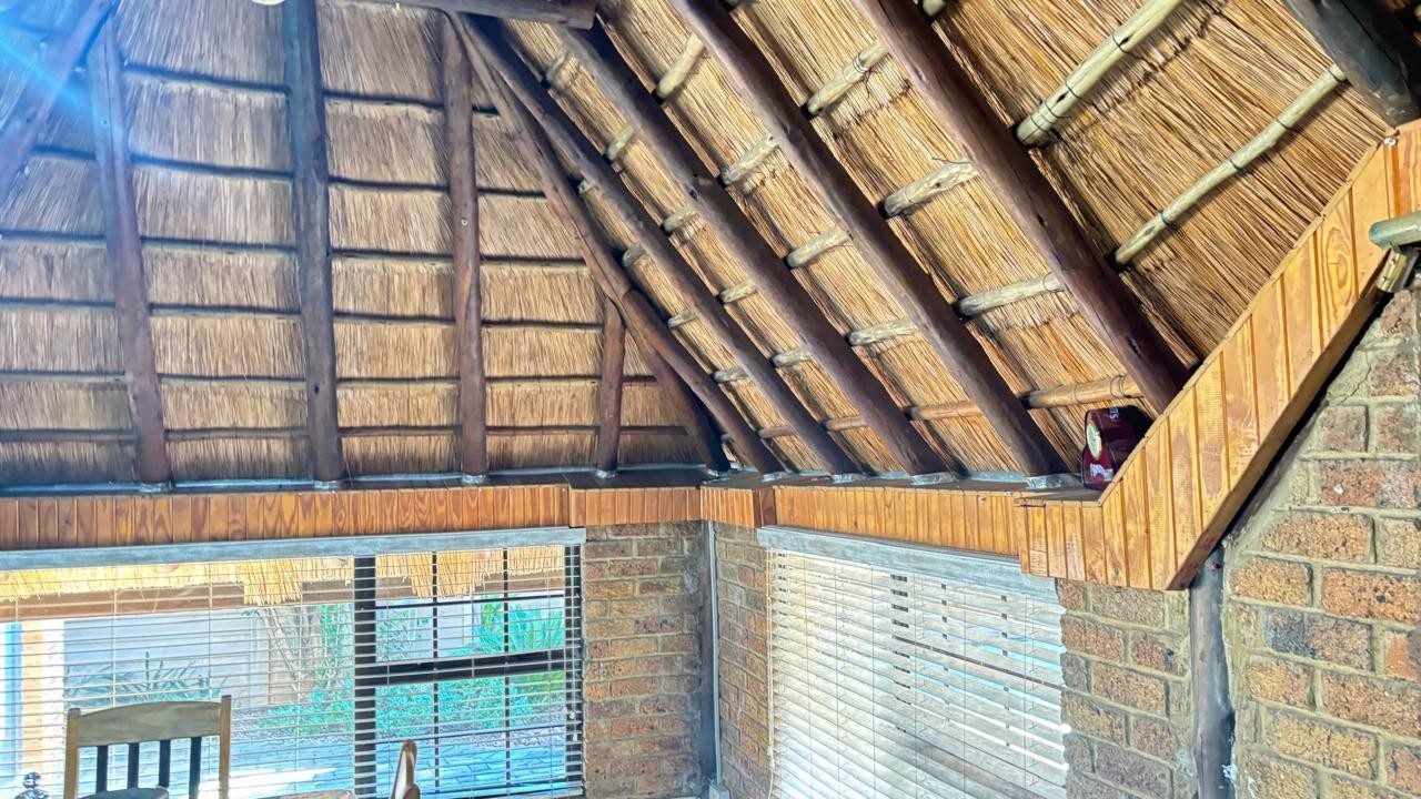 6 Bedroom House for Sale, Vaalpark