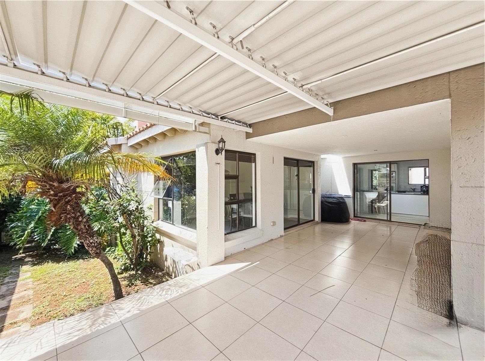 Cosy Newly Renovated 3 Bedroom in Dainfern Golf Estate