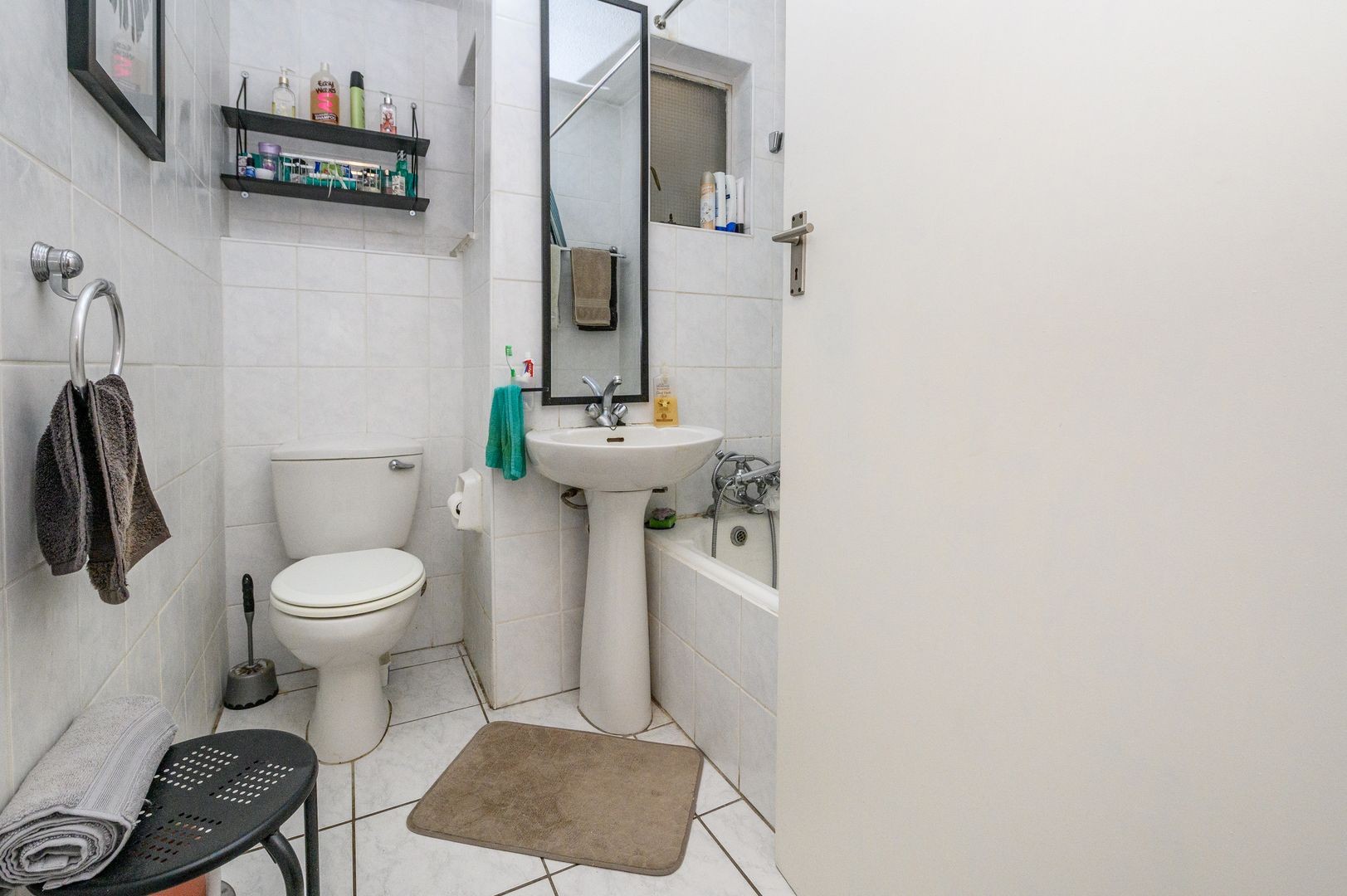 Apartment For Sale in Humewood, Port Elizabeth