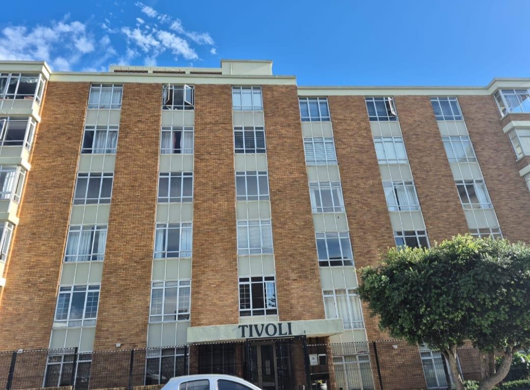 Apartment For Sale in Humewood, Port Elizabeth